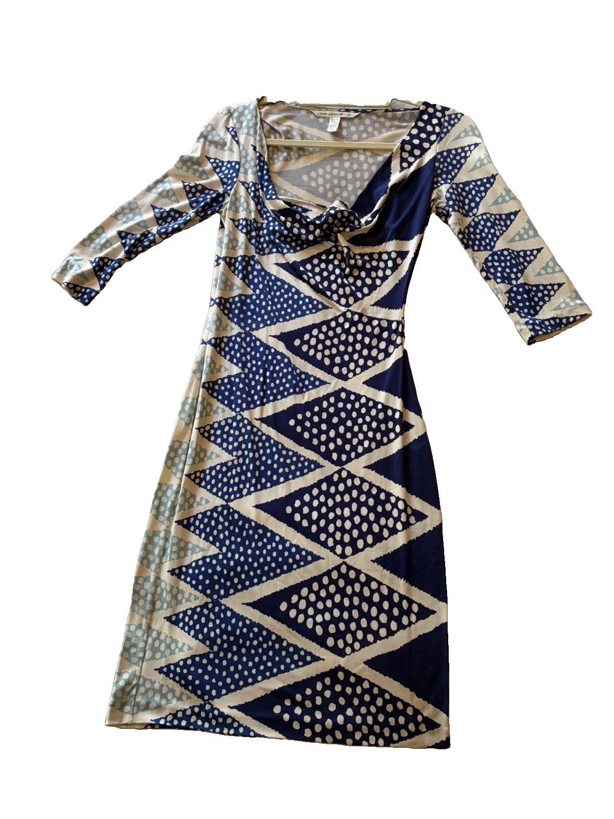 Diane von Furstenberg 100% Silk Cowl Neck Sheath Dress size 2 never worn