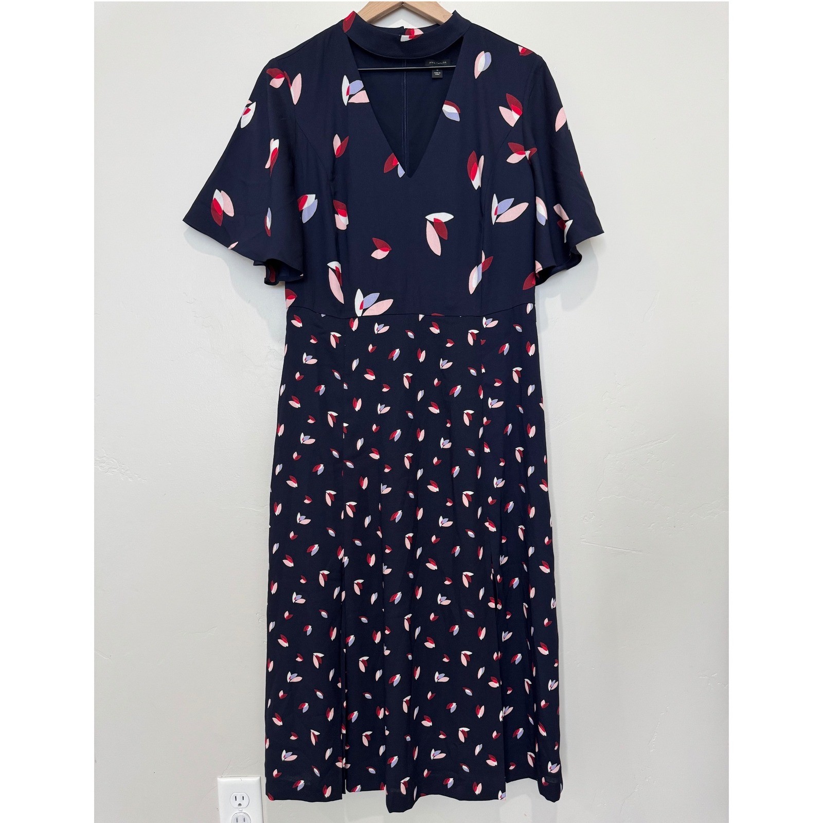 Ann Taylor Cascading Petal Choker Dress Navy Blue Floral Midi Flutter Sleeve 10
