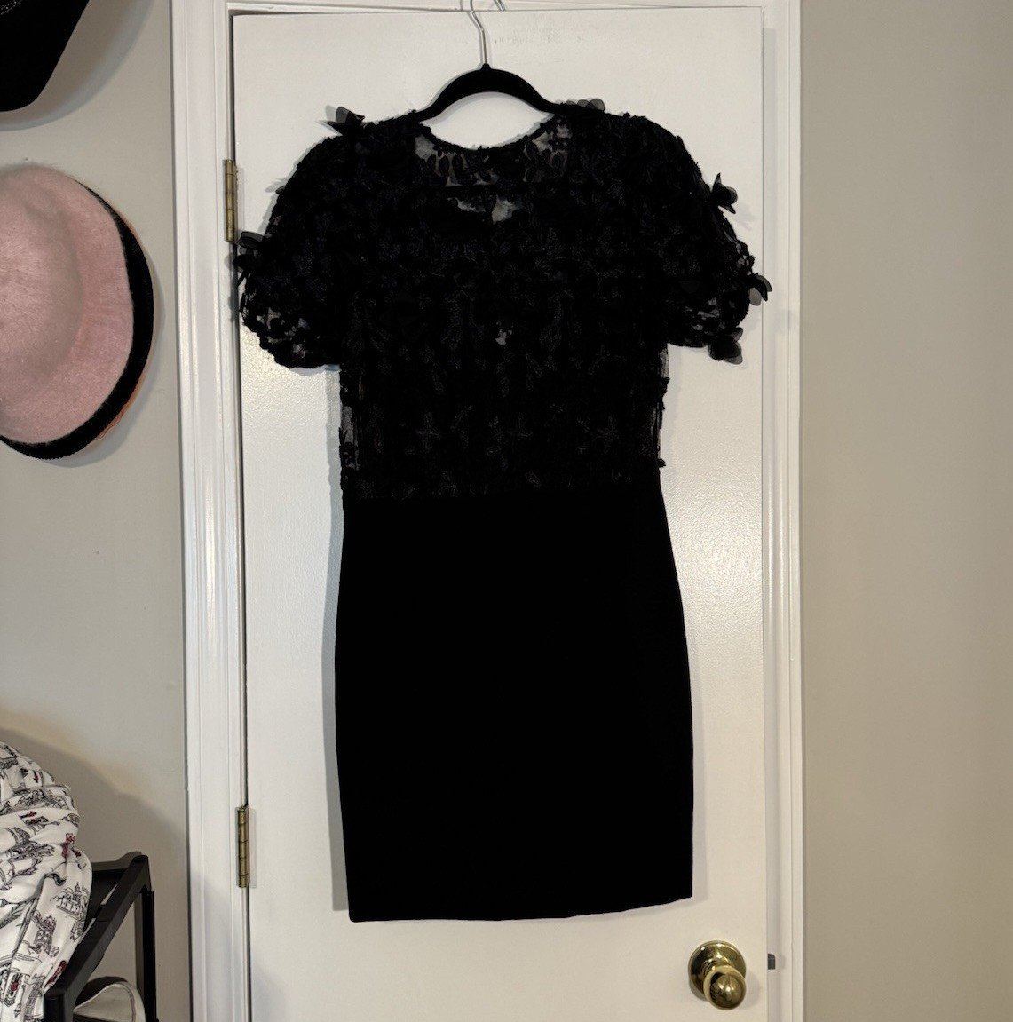 Dress the Population Black Lace FloralwhimsicalSheer Mini Dress sacs Fifth Ave