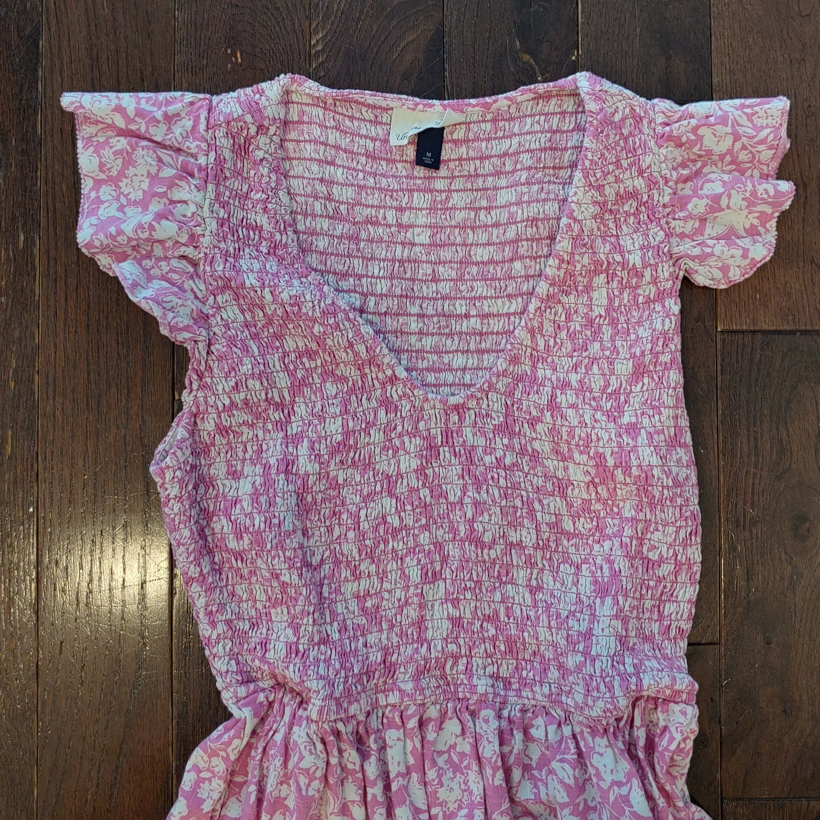 Women’s Universal Thread Smocked Mini Dress Pink Size M EUC 2022 Model