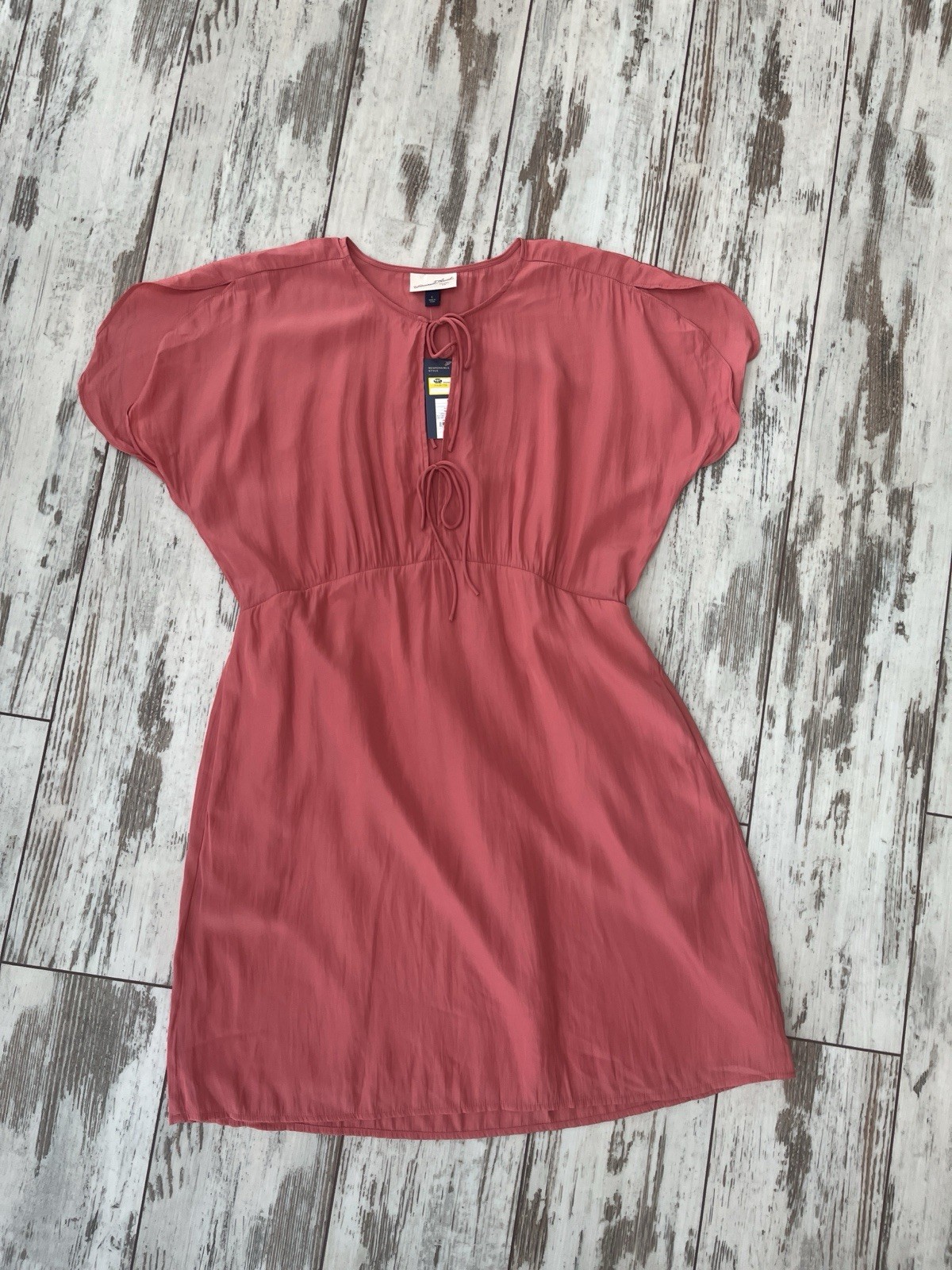 Universal Thread Coral Pink Tie Front Flutter Mini Dress Short Sleeve Large NWT