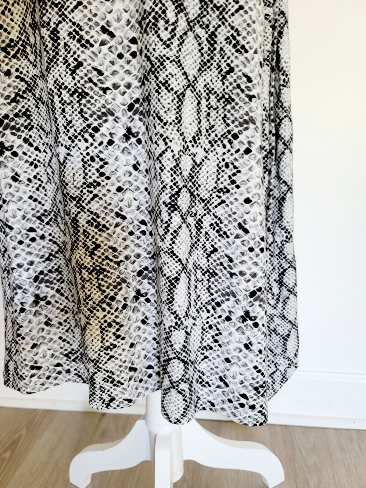 Good American Black White Python Runaround Midi Maxi Wrap Snakeskin Dress Small