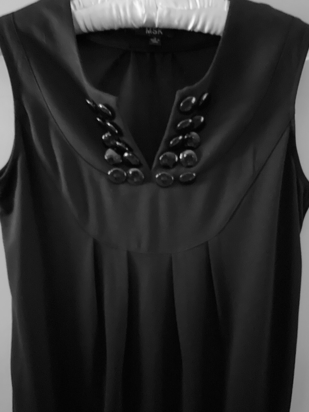 Womens Black Pleated Sheath Dress by MSK – Sleeveless Round Split Neck – Size 10