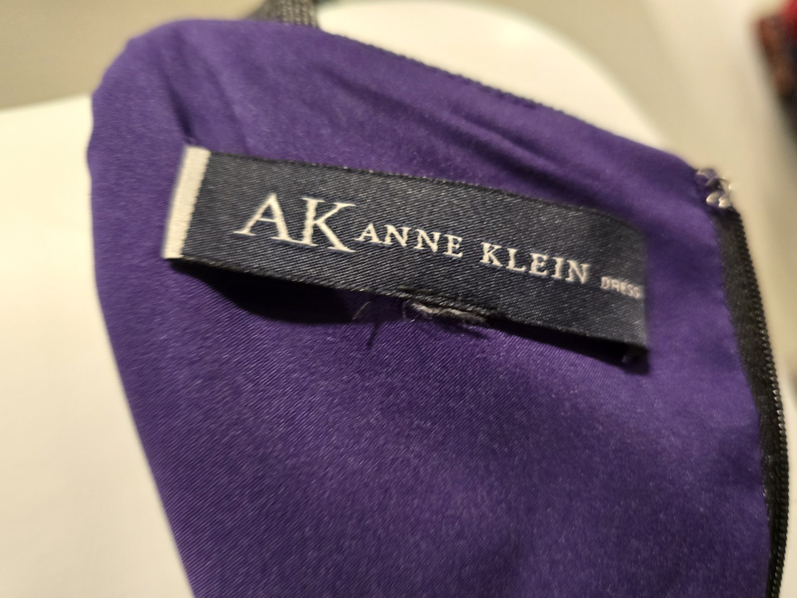 AK Anne Klein Gray Herringbone Round Neck Sheath Knee Dress Zip Polyester 6