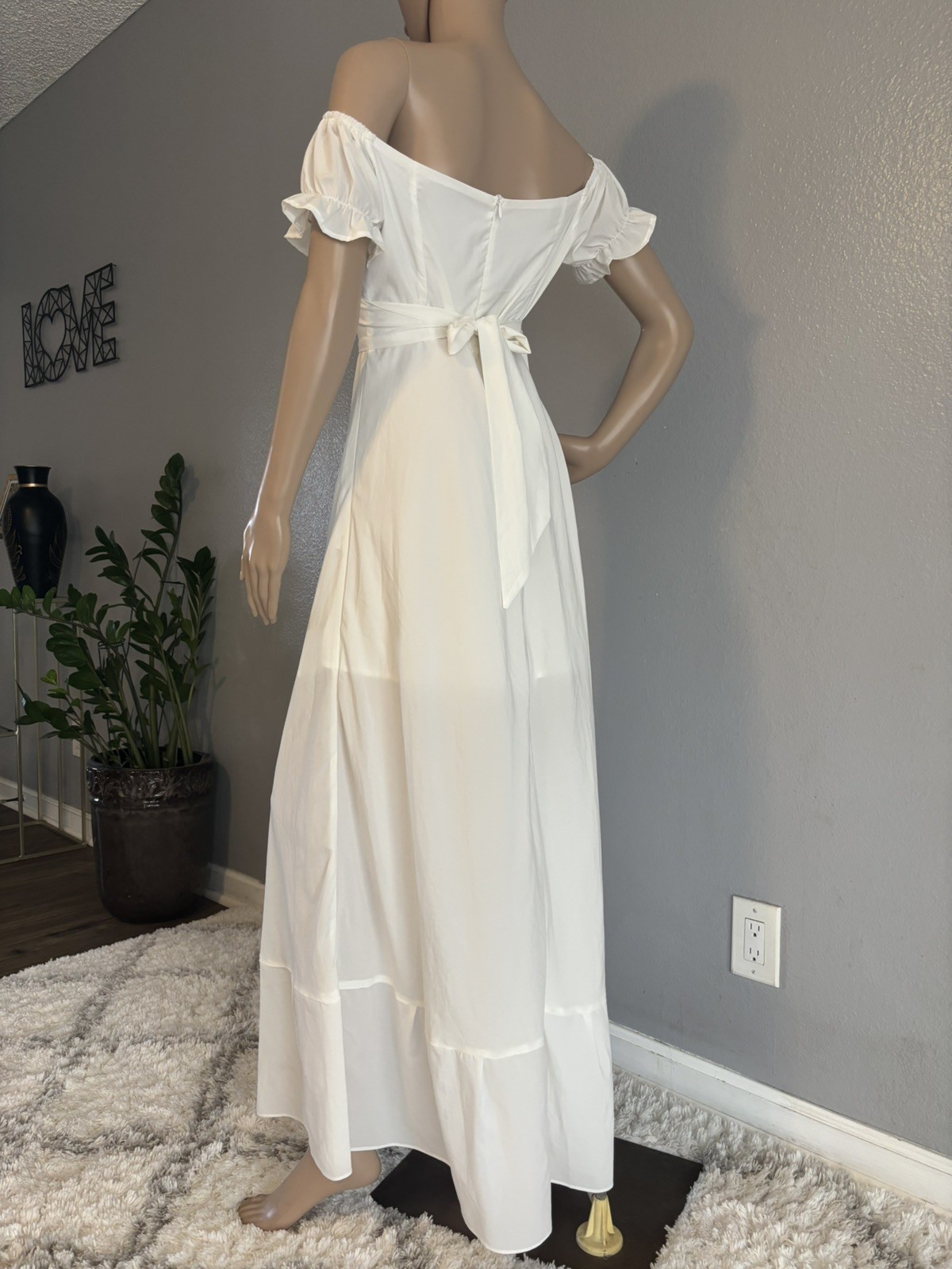 Long White Dress – Size Medium