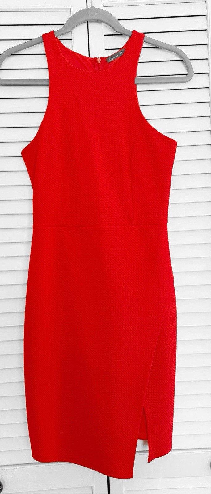 Soprano Women’s Size S Halter Sleeveless Sheath Knee Red Solid Side Slit