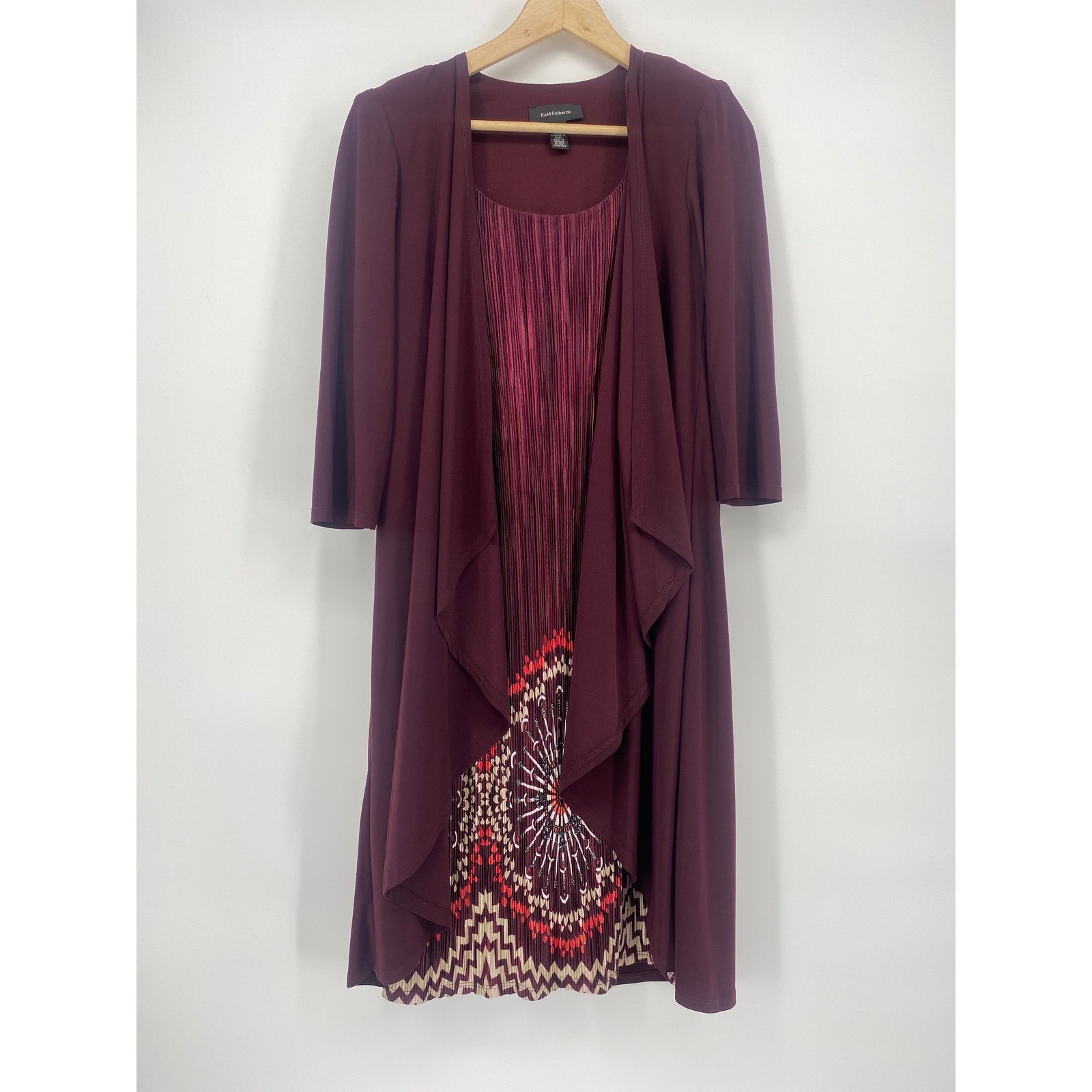 R&M Richards Dress 6 Burgundy Excellent Layered Pleated Geometric Midi