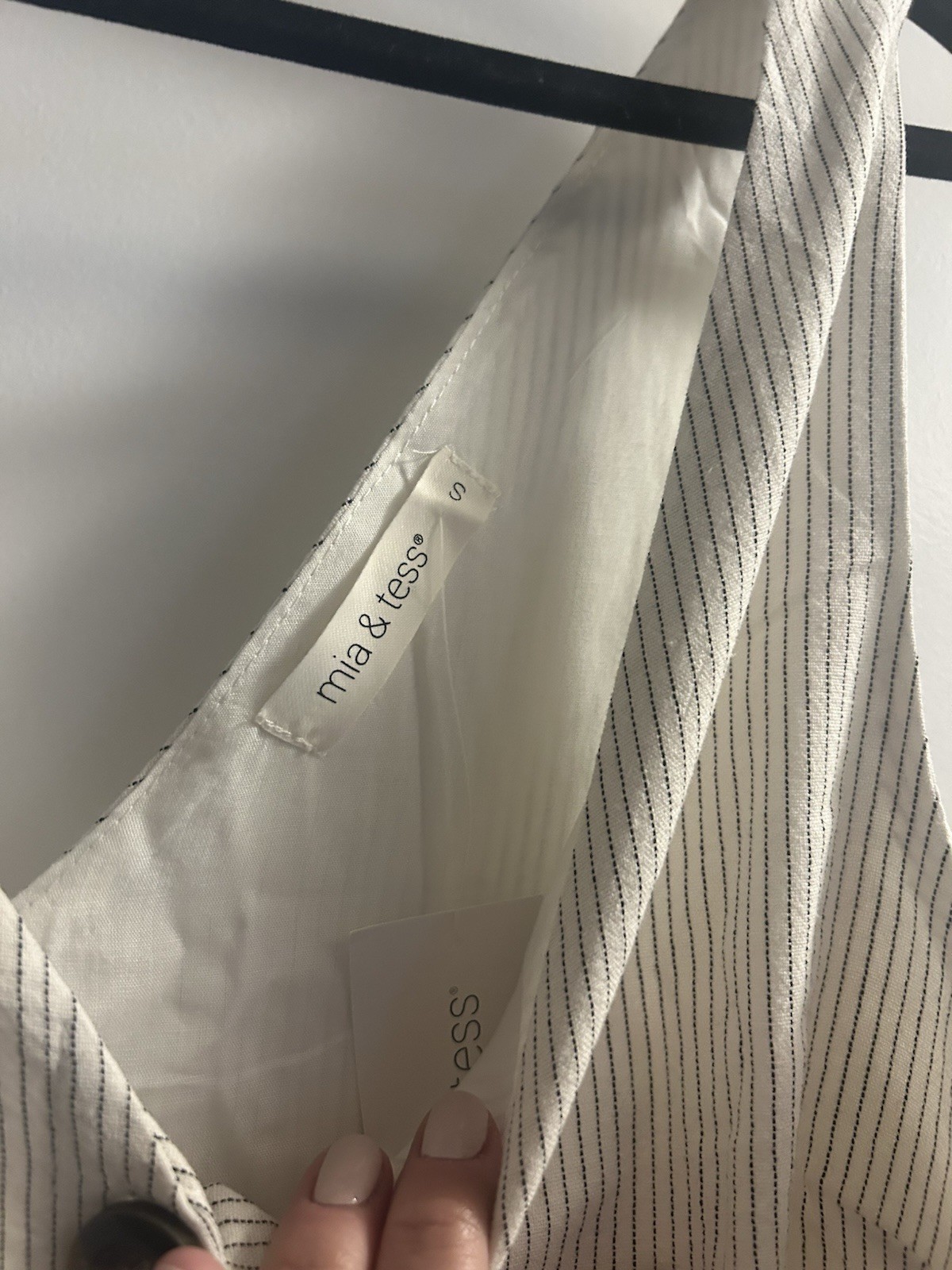 Mia & Tess Women’s Lined Mini Button Down V-neck Striped Dress Ivory Size S NWT
