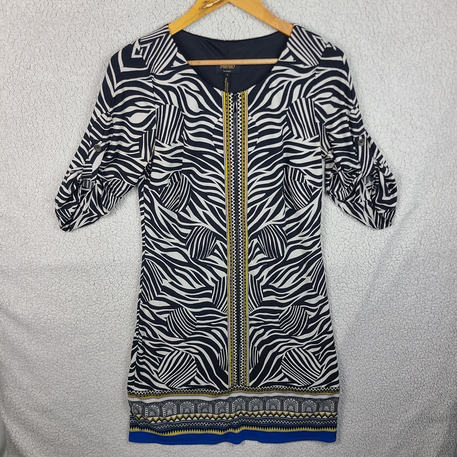 Laundry by Shelli Segal Zebra Shift Dress Geometric Tribal Blue Yellow Size 4