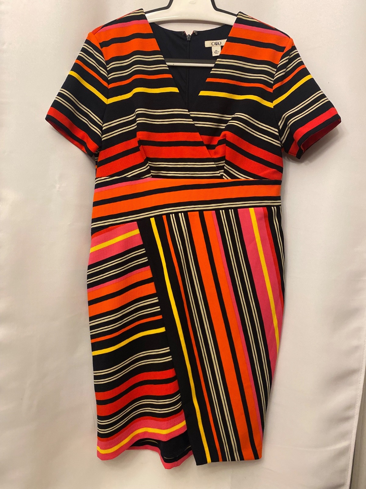Size 14P Dress Striped Pattern V- Neck Silhouette Comfortable Office Casual Fit
