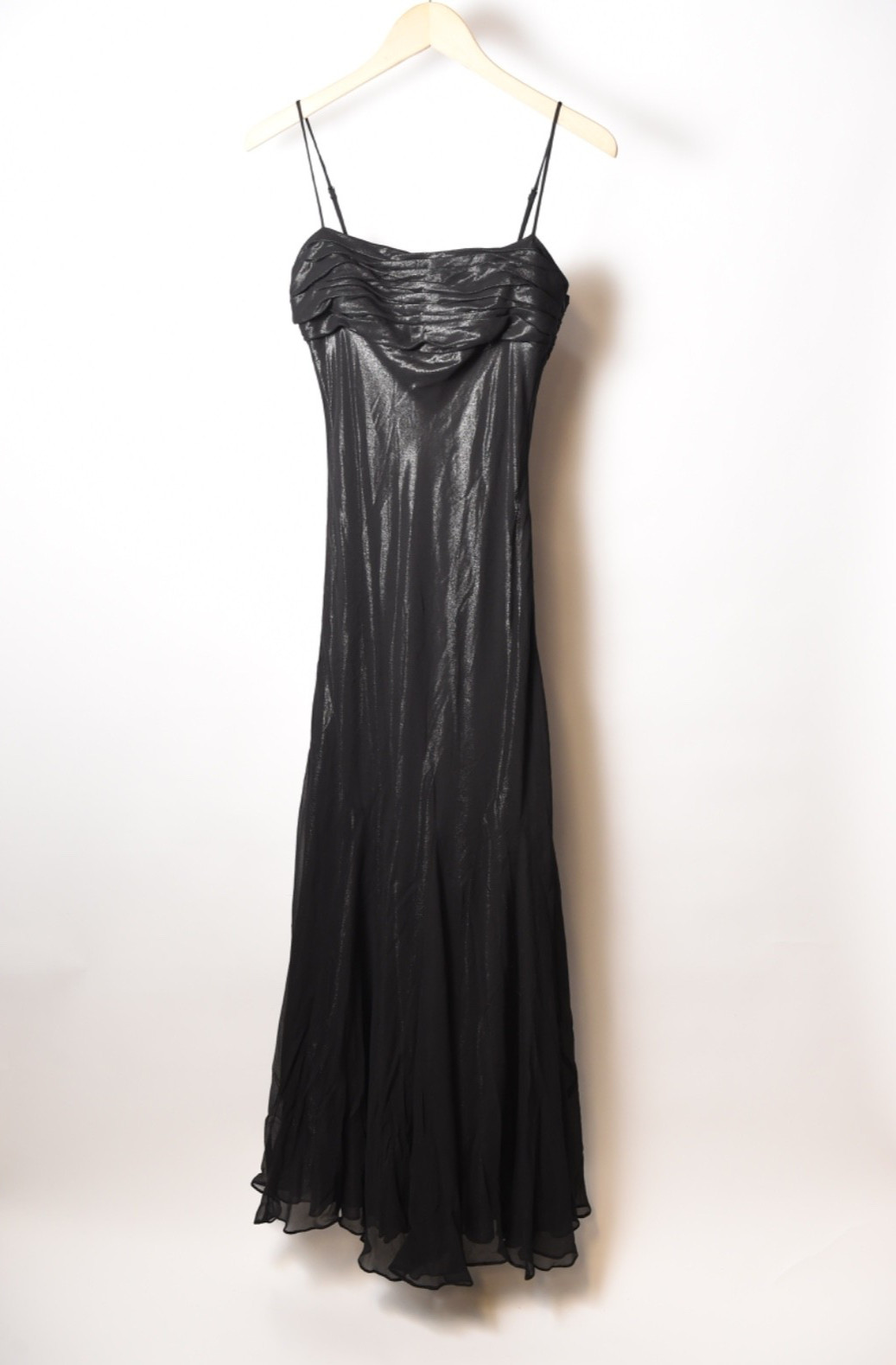 Vintage Early 2000’s BCBG Maxi Long Black Metallic Shimmer Dress Glam 100% Silk