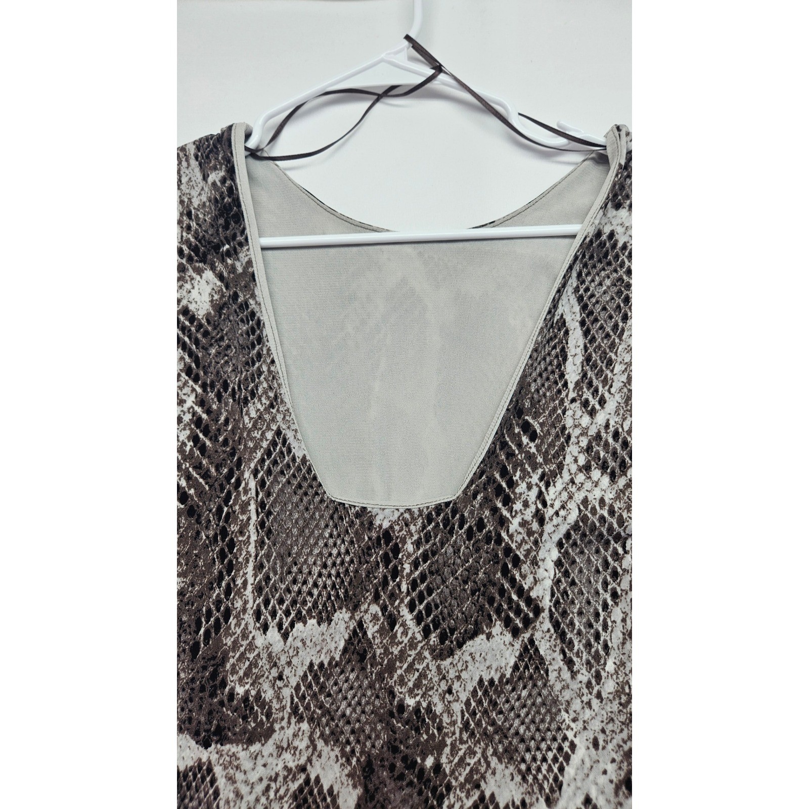 Jennifer Lopez Womens Snakeskin Print Long Sleeve Square Back Sheath Dress L