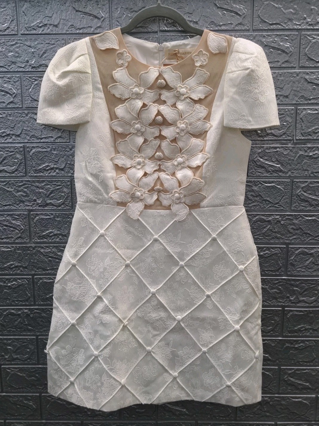 New Sierra Darien 3D Floral Applique Mini Dress With Quilted Skirt White Size S