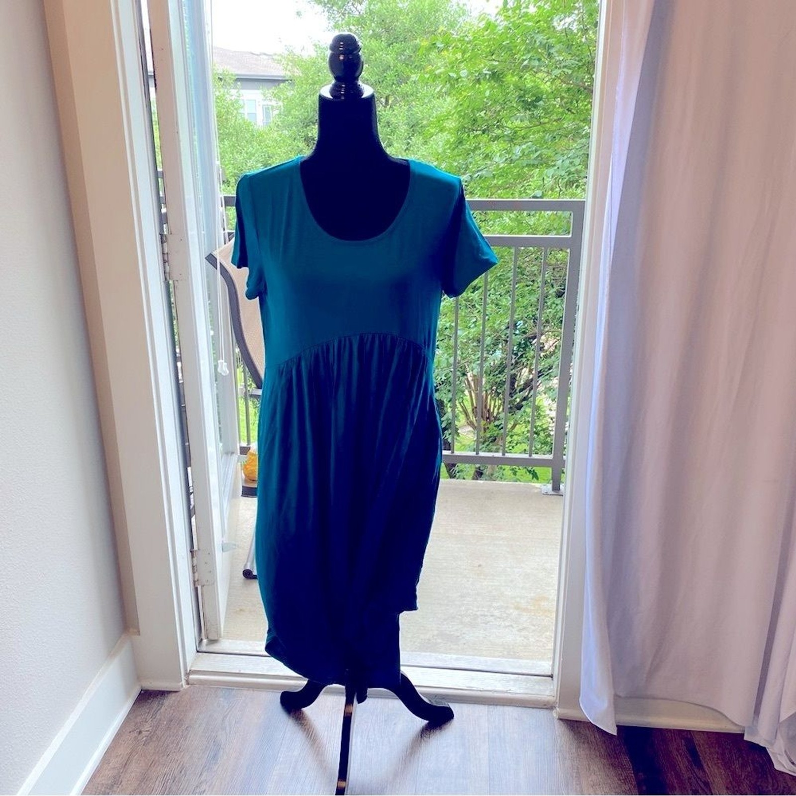 NEW Basic USA T-Shirt Neck High-Low Hem Aqua Midi Pockets Dress Large NWOT