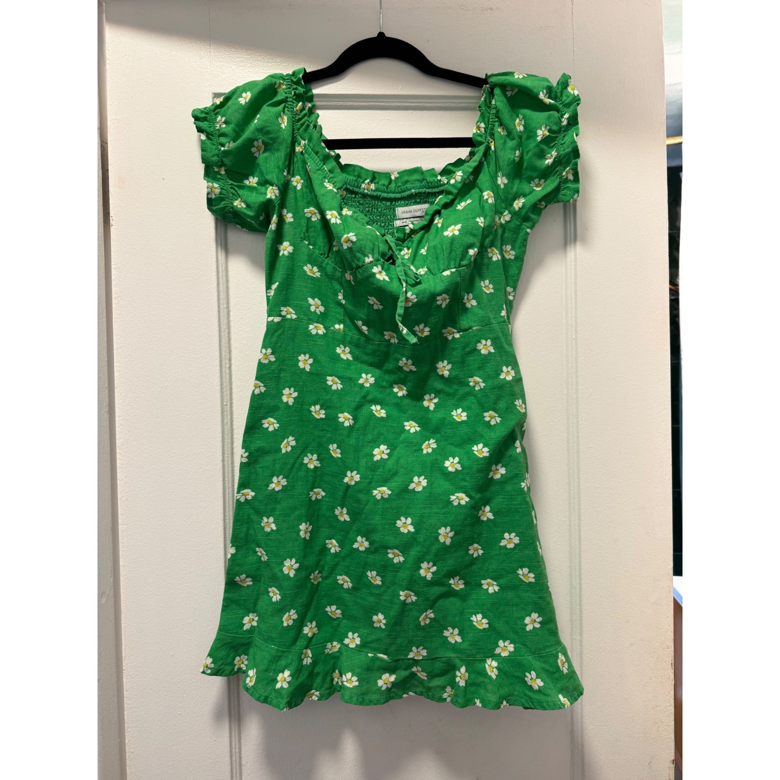 Urban Outfitters Green Daisy Floral Puff Sleeve Mini Dress Smocked Back Medium