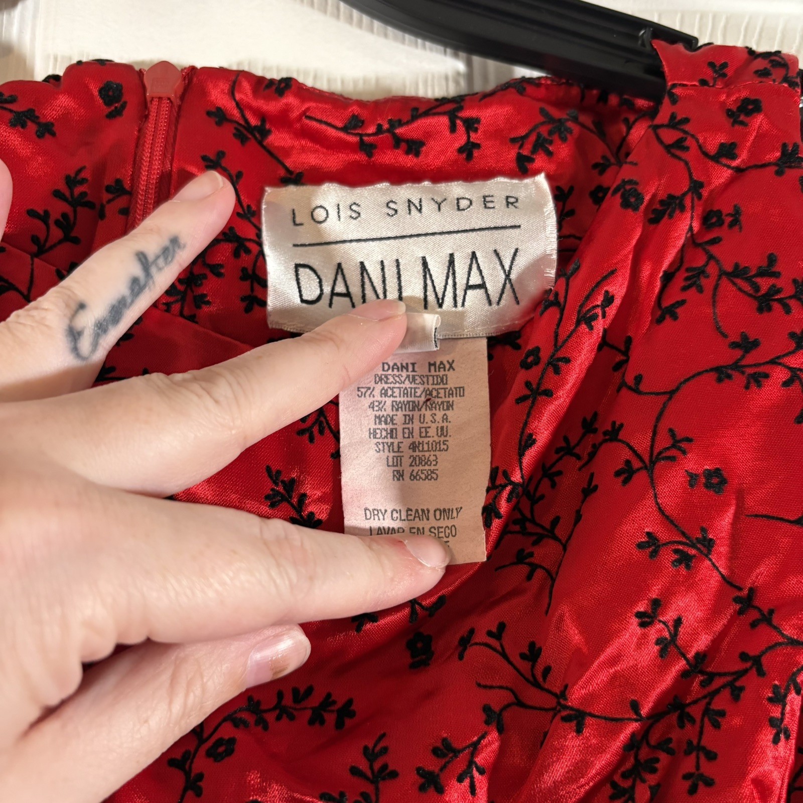 Dani Max Vintage 90s Y2K Sheath Size 10 Red Black Floral Satin Sleeveless
