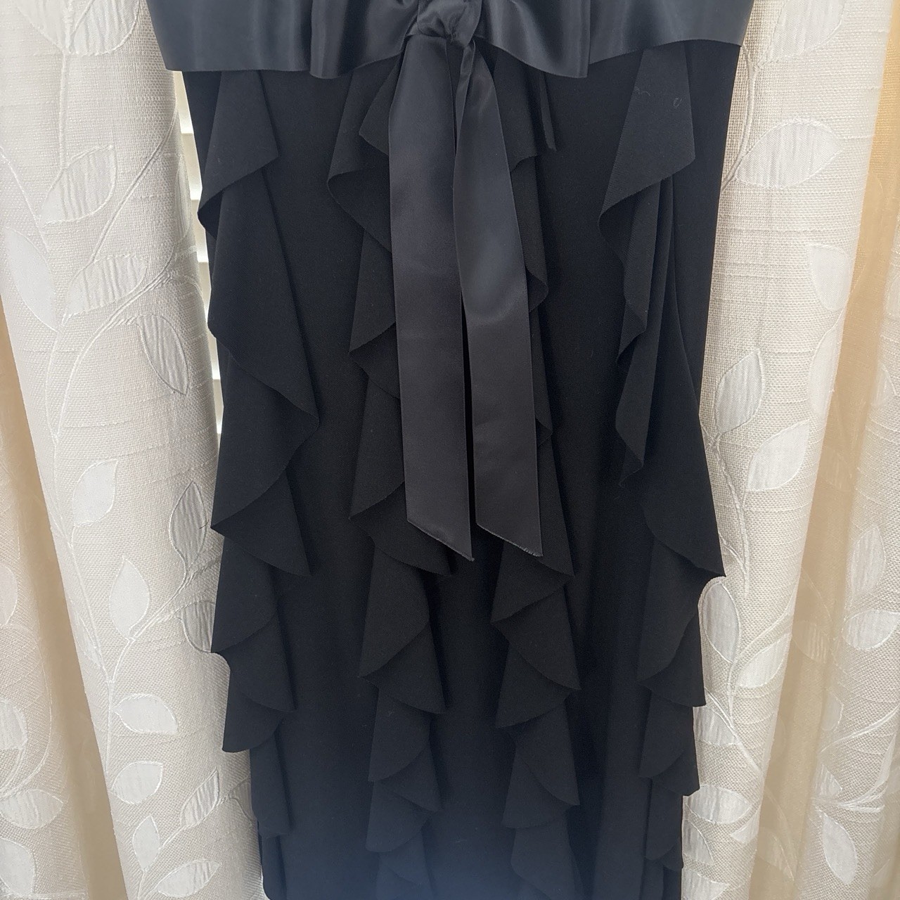 Betsy & Adam Black Chiffon Sweetheart Strappy Bow Sheath Dress Size 8