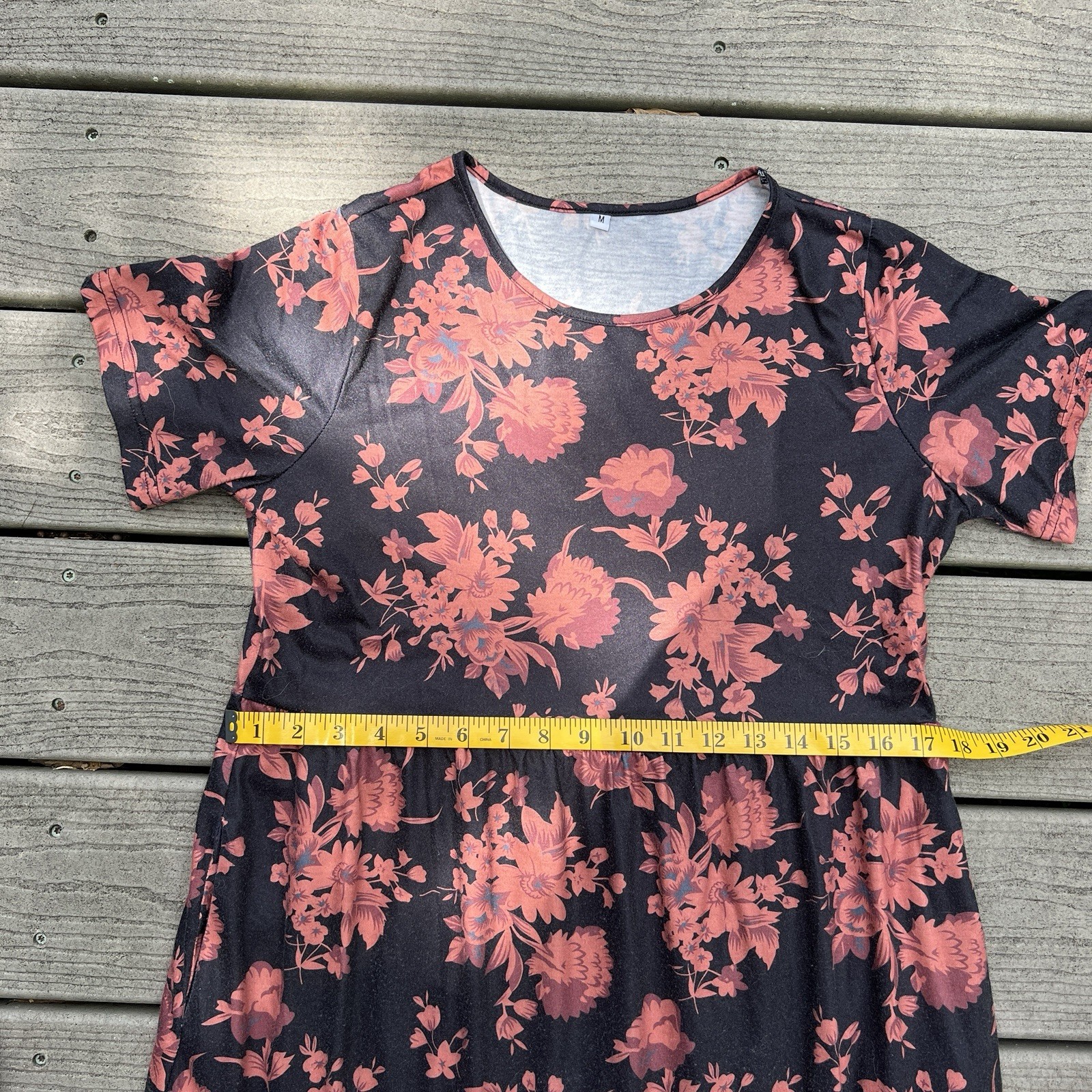 Amazon: Floral Black and Rust Short Sleeve Maxi Dress. Size Medium.