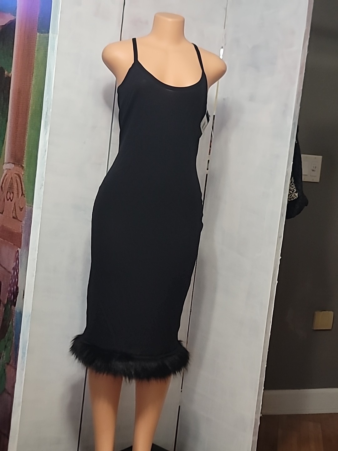NWT $99 DANIELLE BERNSTEIN Size Lg Sexy Lightweight Sweater Dress Faux Fur