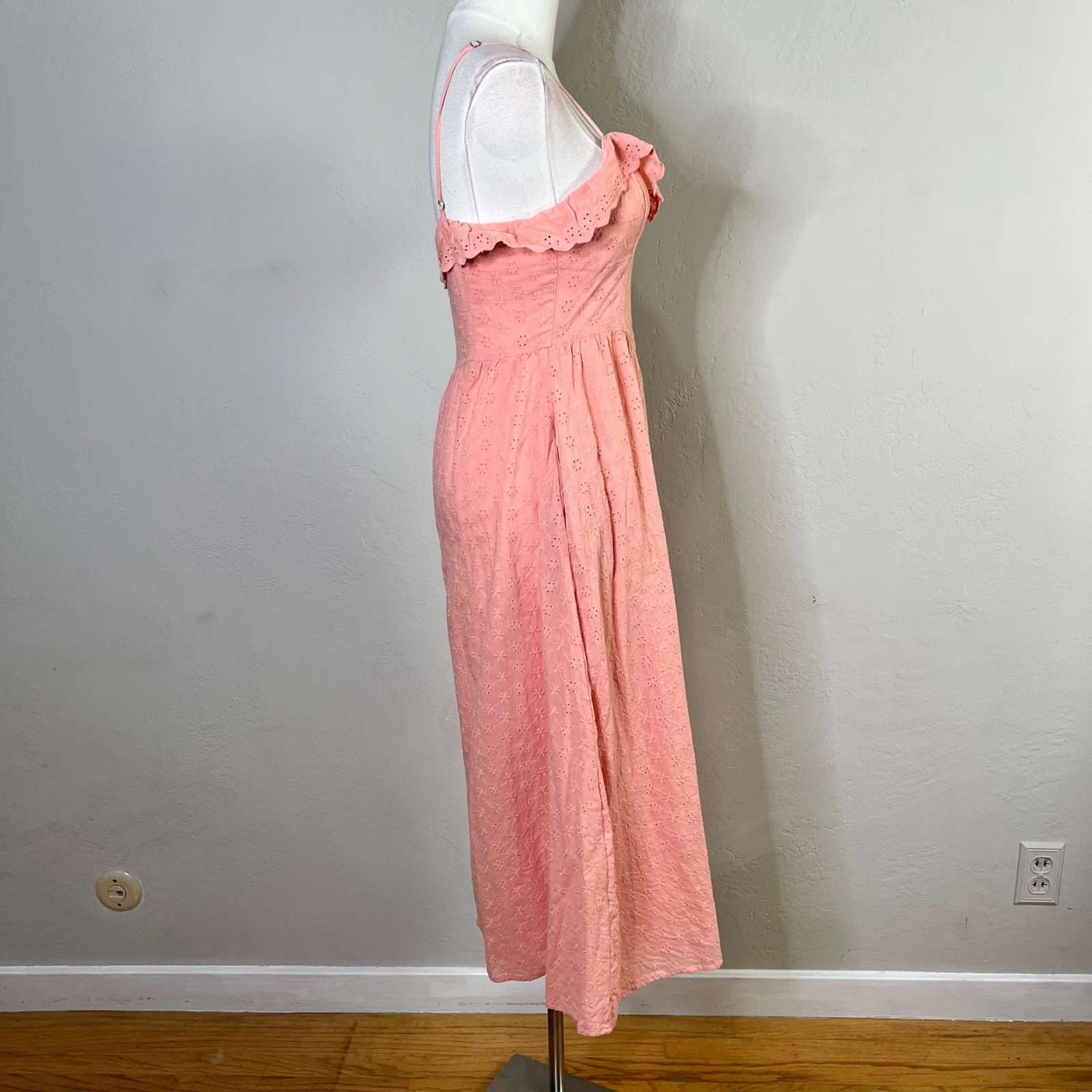 Lulus Peach Pink Eyelet Cotton Midi Dress Ruffle Sweetheart Bustier Pockets S