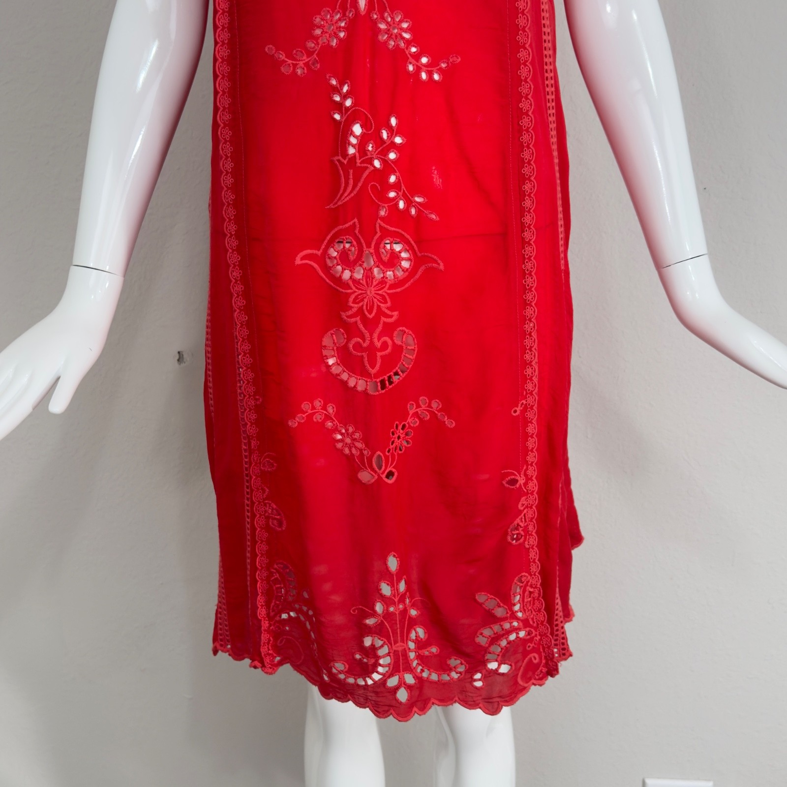 Johnny Was Rhodes Sleeveless Shift Dress Scarlet Red Embroidered Eyelet Accent M