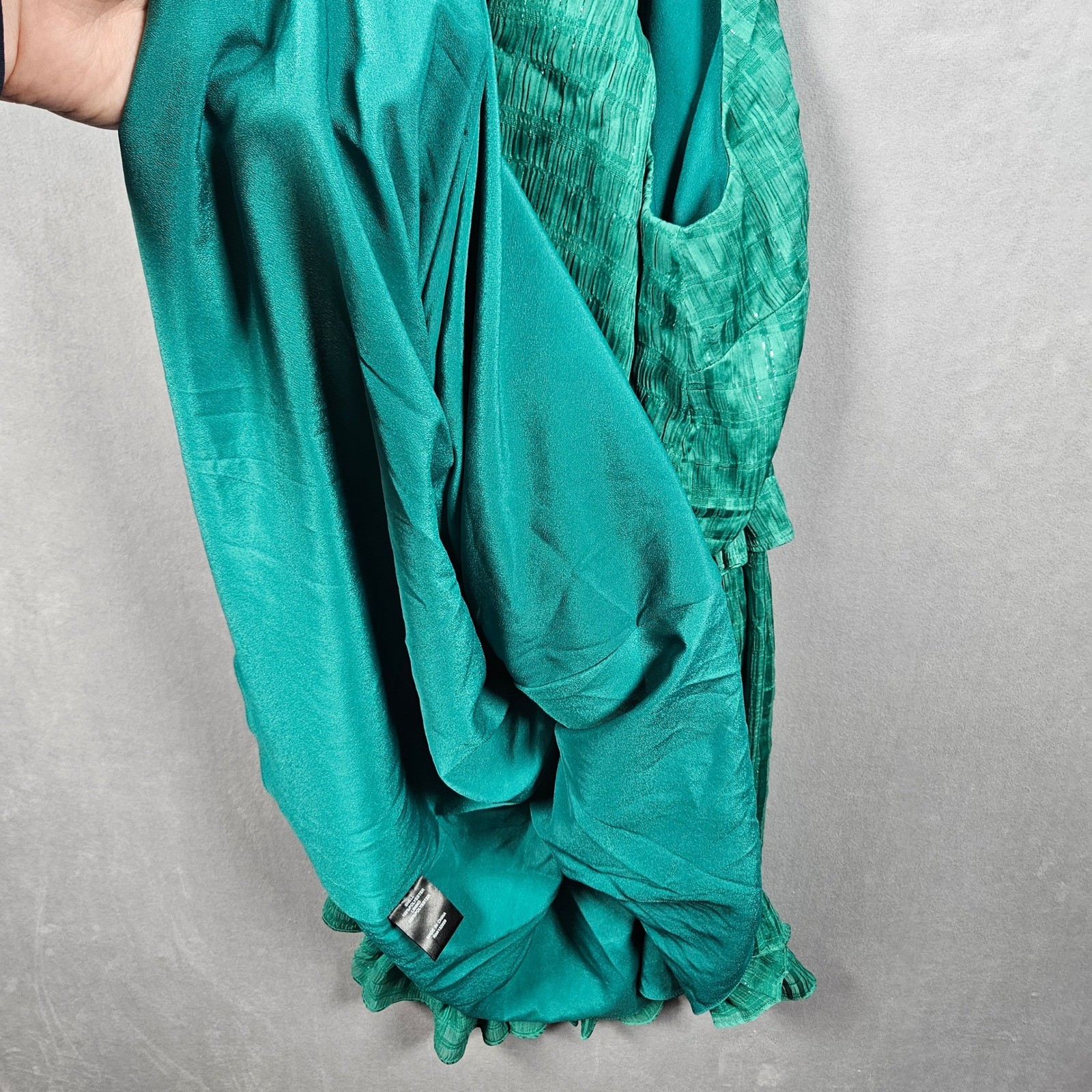 NEW Lovers + Friends Mini Dress Womens Medium Green Metallic Ruffle Halter Lined