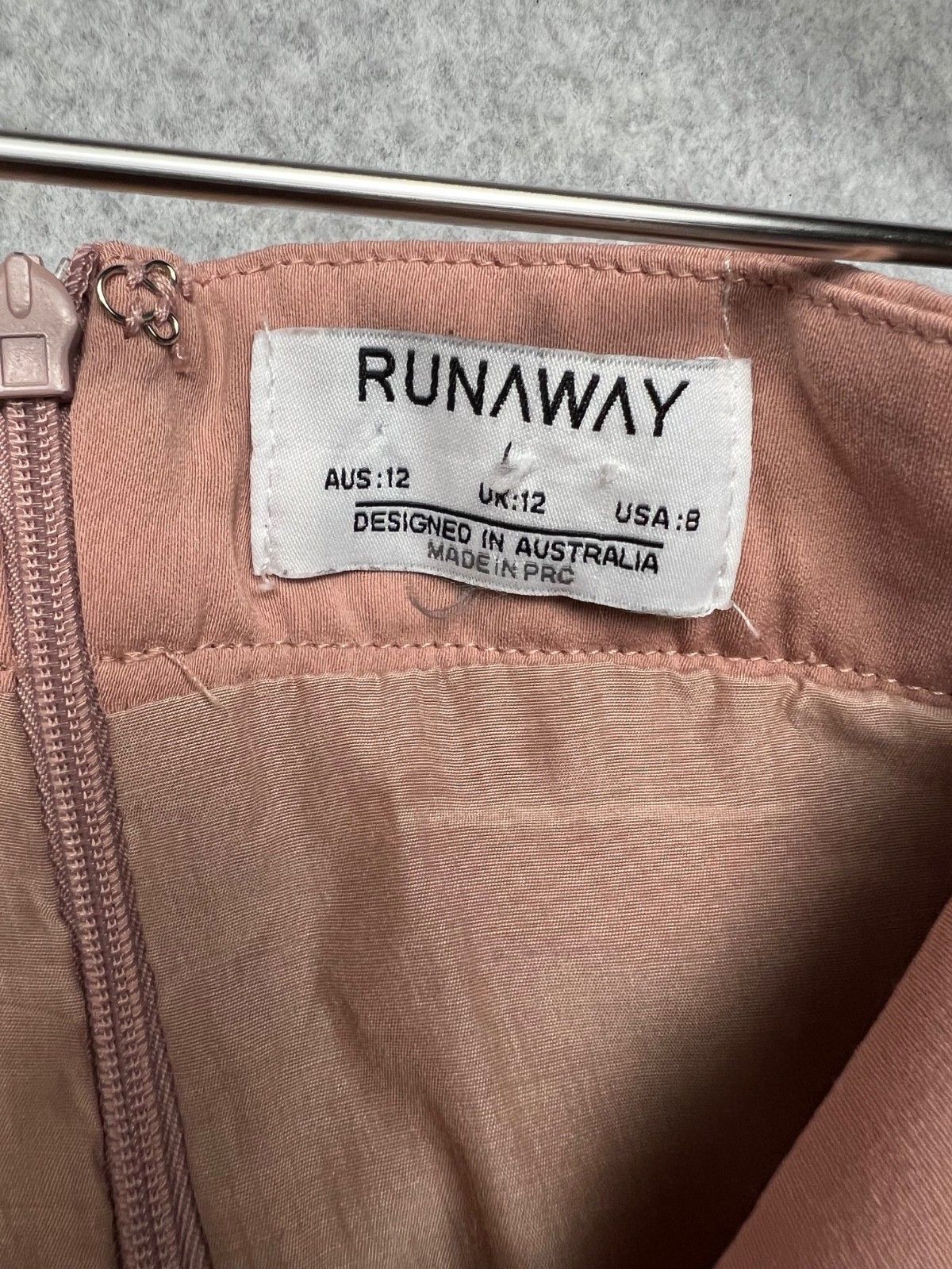 Runaway The Label Off The Shoulder Shift Dress Mauve Size L / 8 Flare Sleeve*