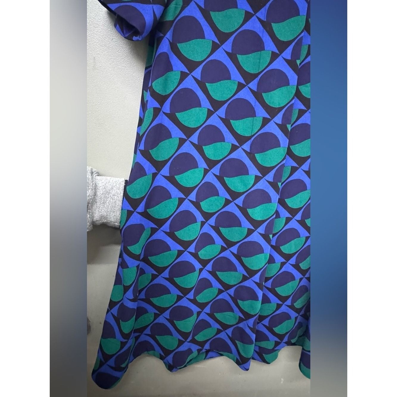 Marc by Marc Jacobs Blue Green Teal Graphic Op Art Shift Dress Woman’s size 4