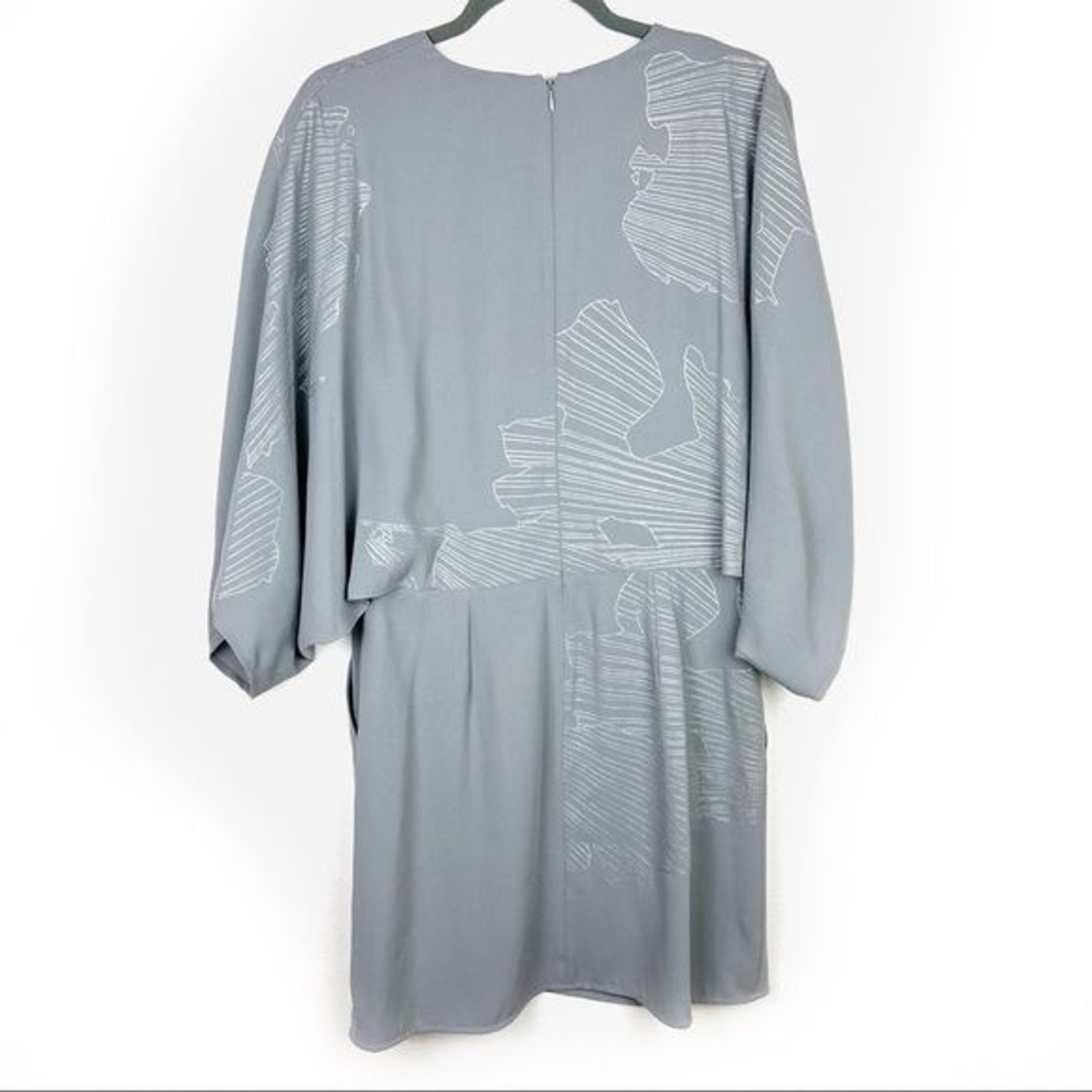 Halston Heritage grey metallic kimono sleeve mini dress pockets size 8 MSRP $375
