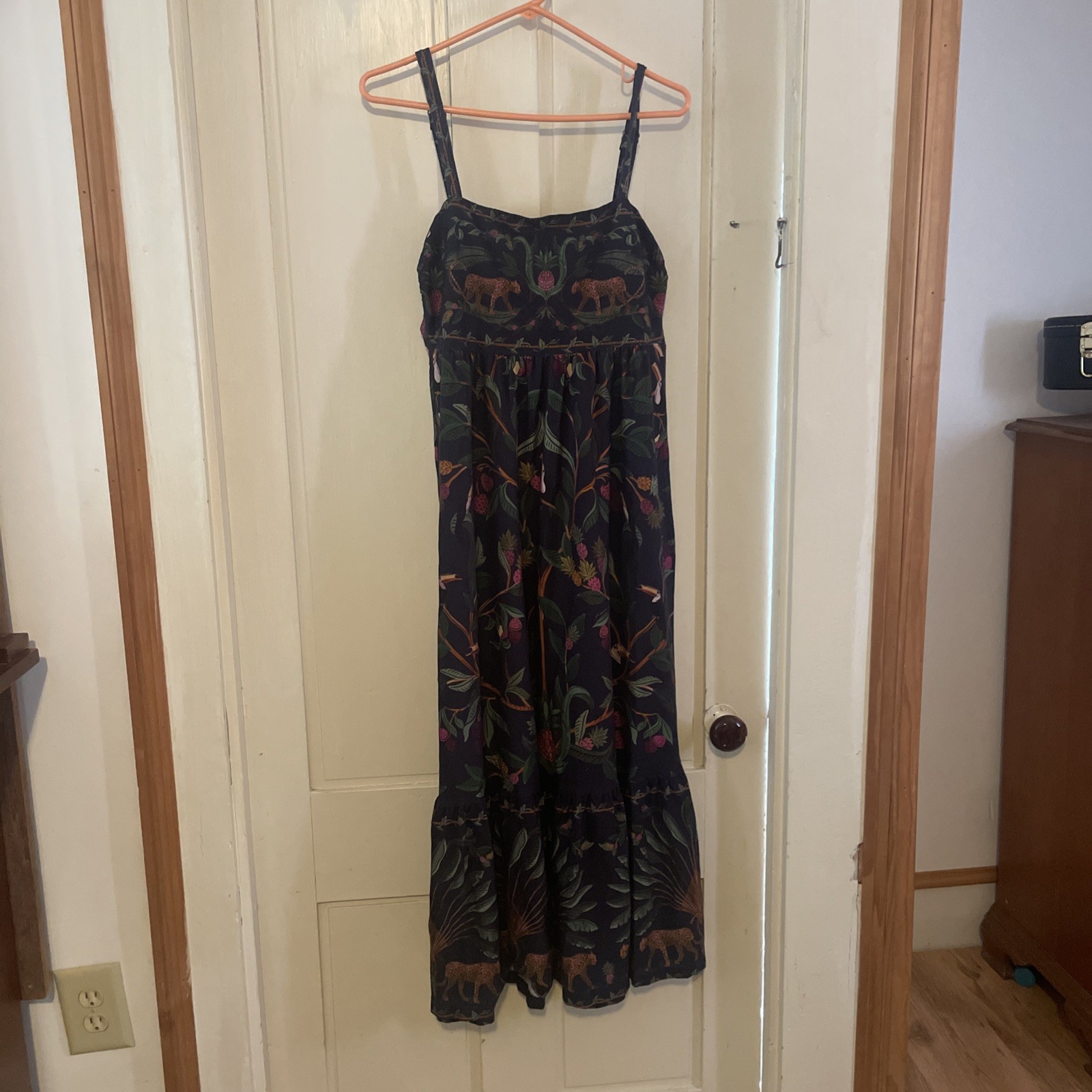 NEW FARM RIO DRESS WITH TAGS SIZE MEDIUM PACK6545 5/0 jc