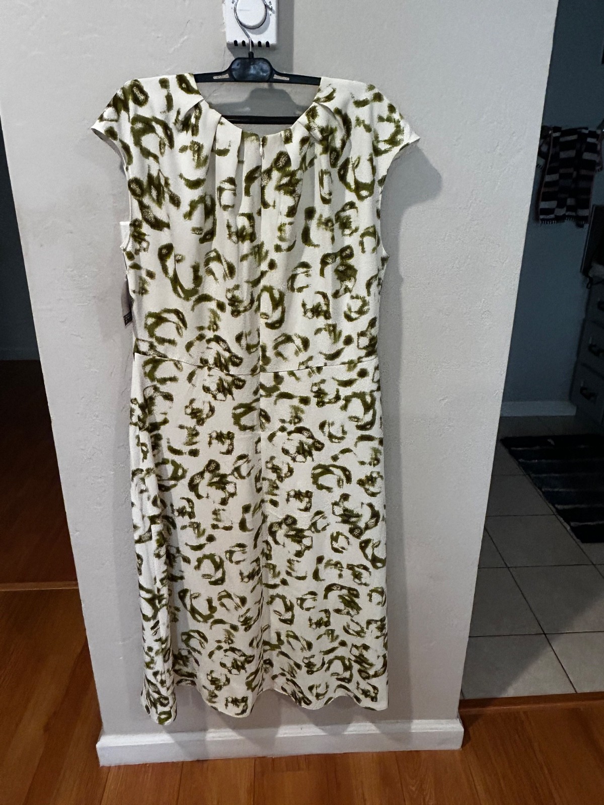 Nordstrom Rack NWT Sleeveless dress