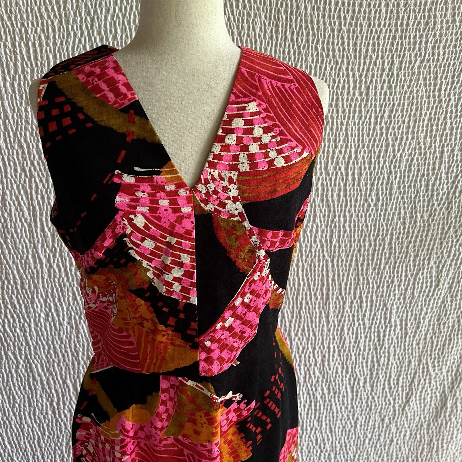 Vintage 70s Barkcloth Tiki Aloha Maxi Dress Empire Open Back Darts M Colorful