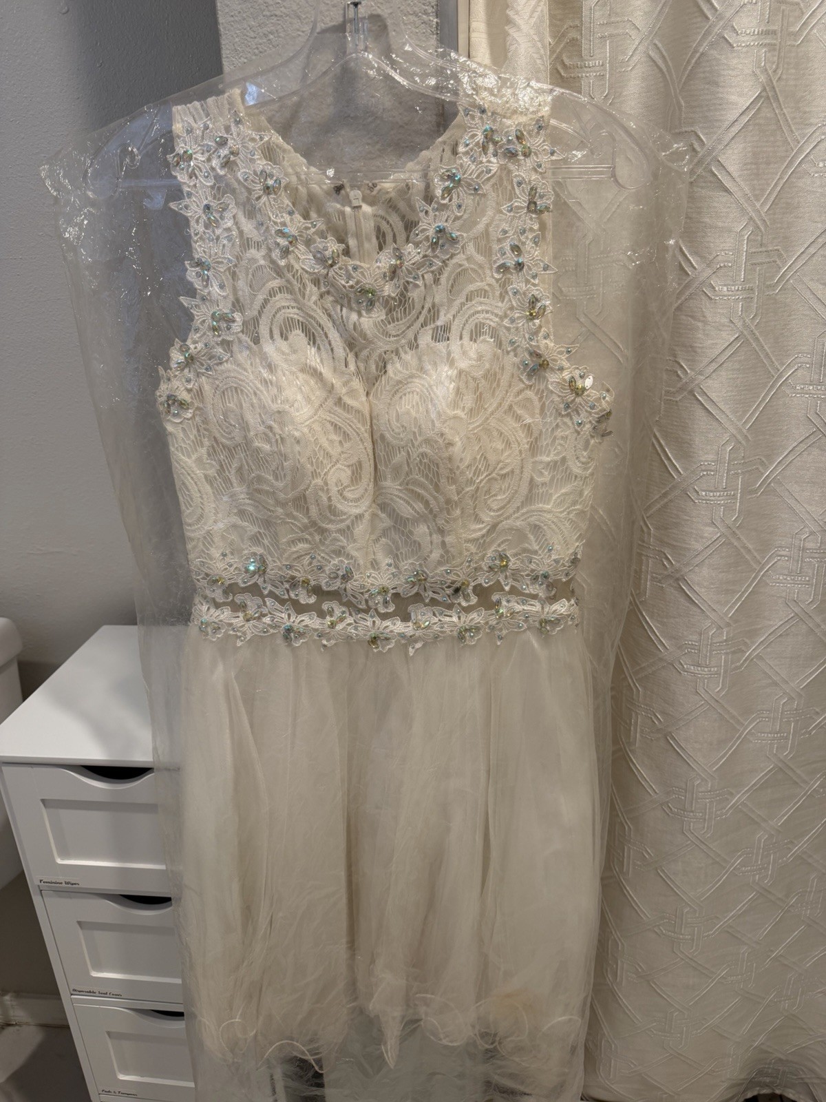 Ivory Lace & Tulle Beaded Sequin V-Neck Sleeveless Lined Mini Dress S