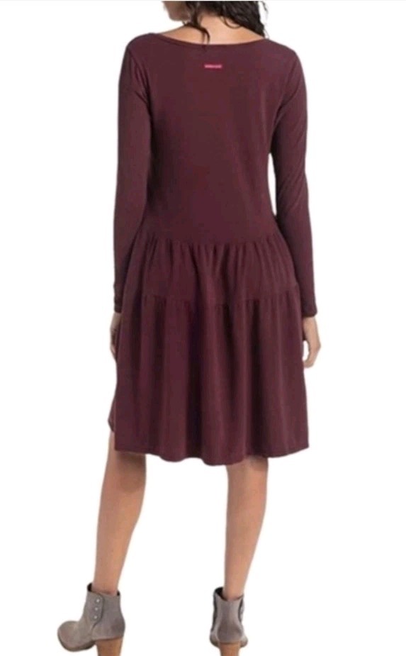 NWOT! ~HARD TAIL~ LONG SLEEVE TIERED BURGUNDY CAKE DRESS-L