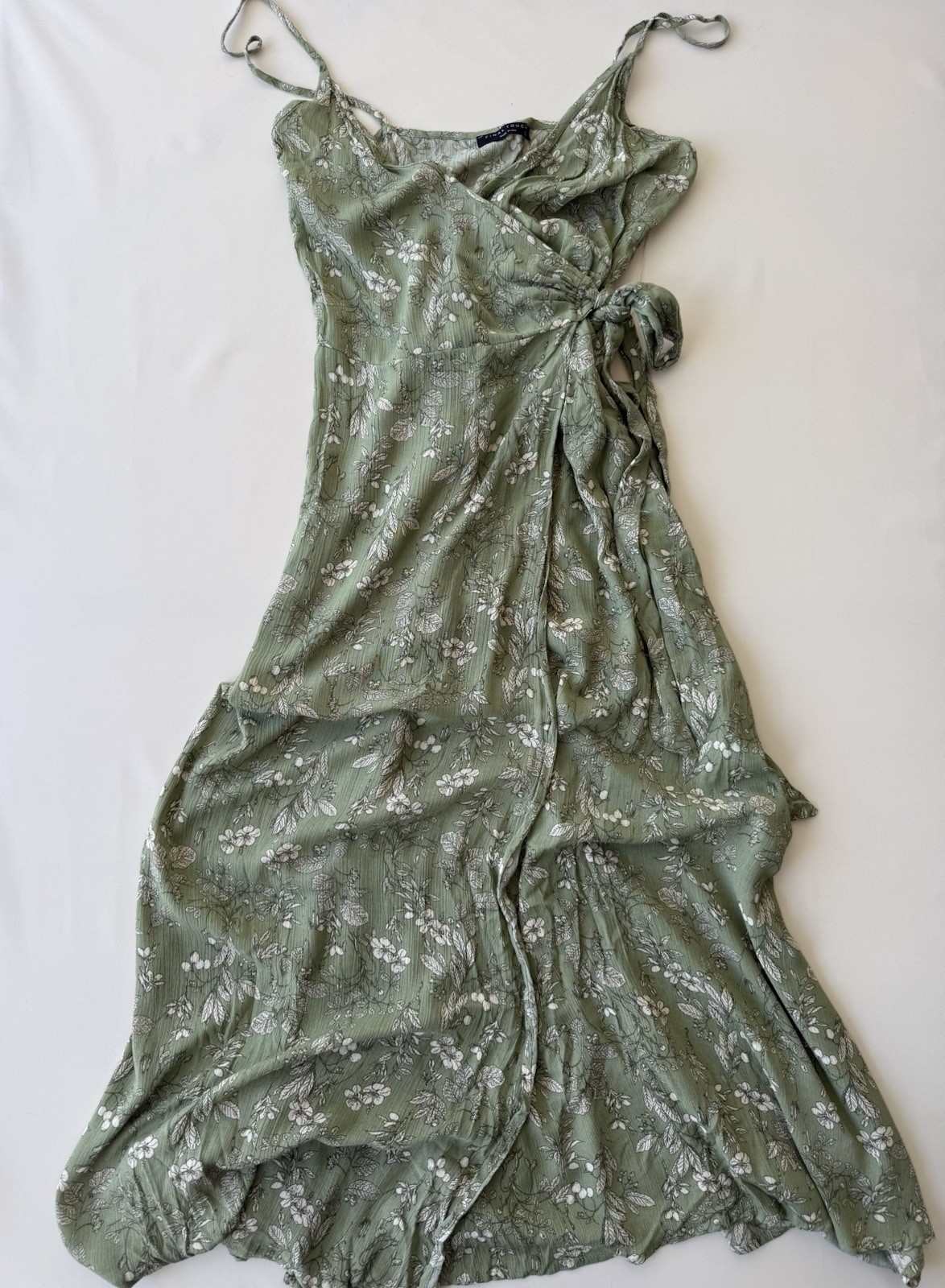 Final Touch Sage Green Floral Wrap Maxi Dress Spaghetti Strap Women’s Large