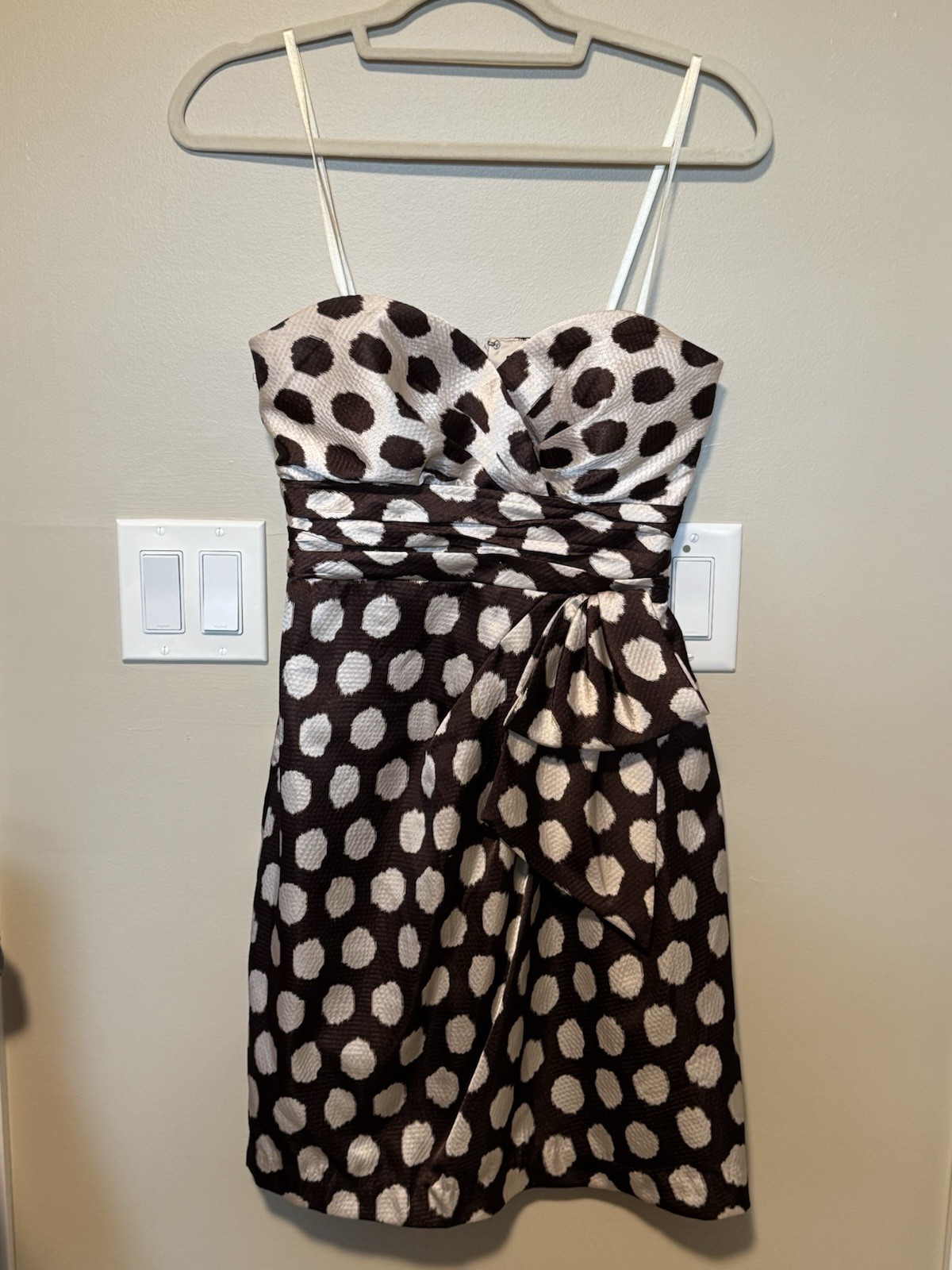 Max and Cleo black/white polka dot sweetheart bow sheath dress 2 knee length