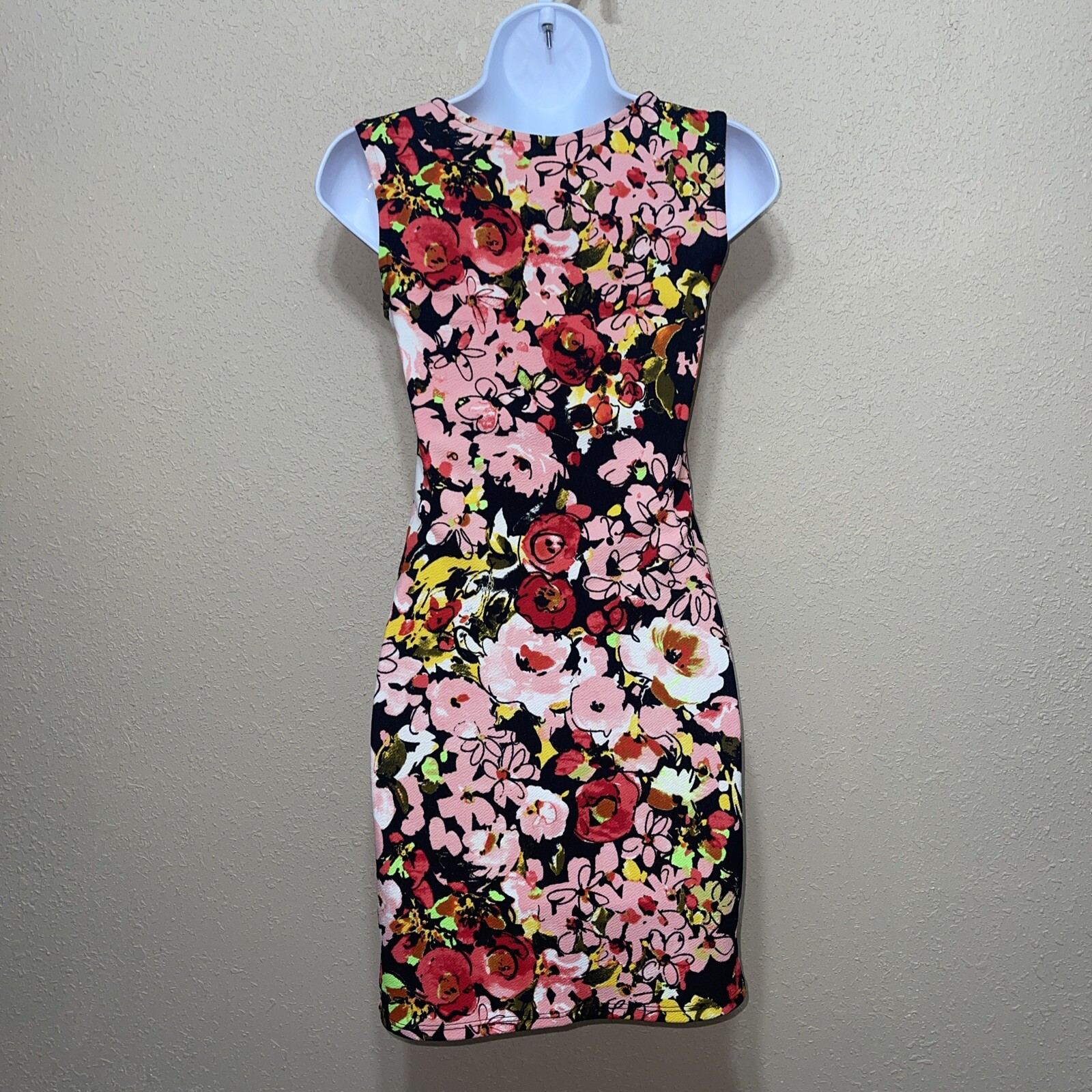 White Mark FLORAL Sleeveless Dress SZ S NEW