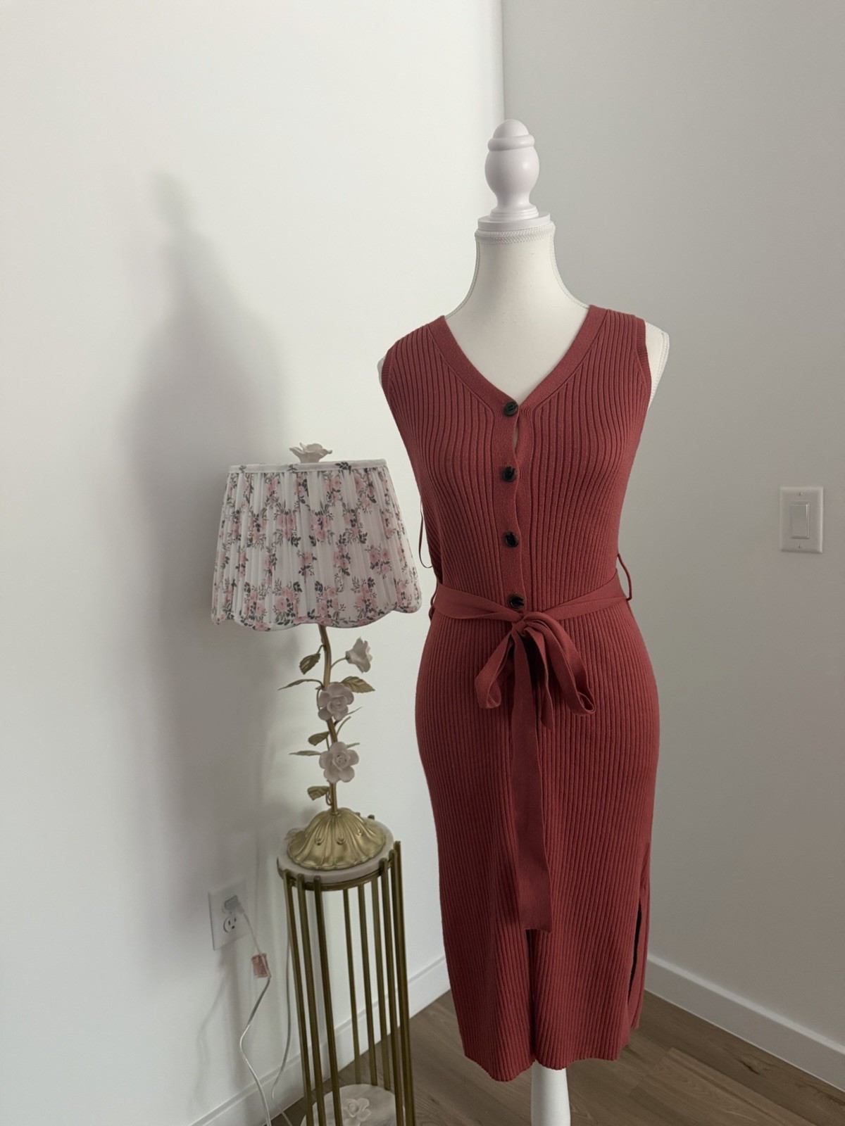 Pink Rose Red Solid Ribbed Knit Sweater Dress V-Neck Sleeveless Midi Size M