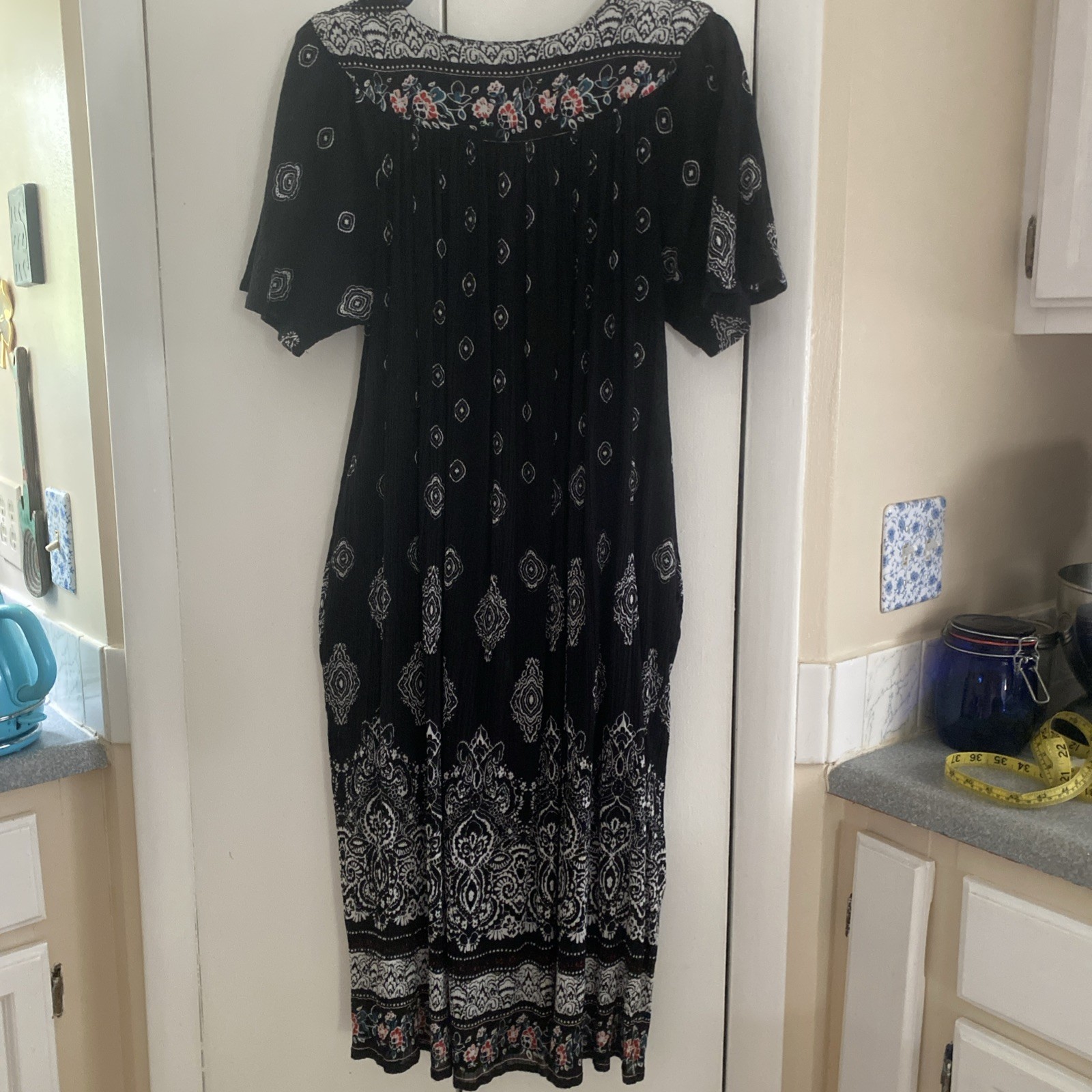 National Since 1952 Gauze Shift Dress Black Boho Floral Pockets Sz Medium India
