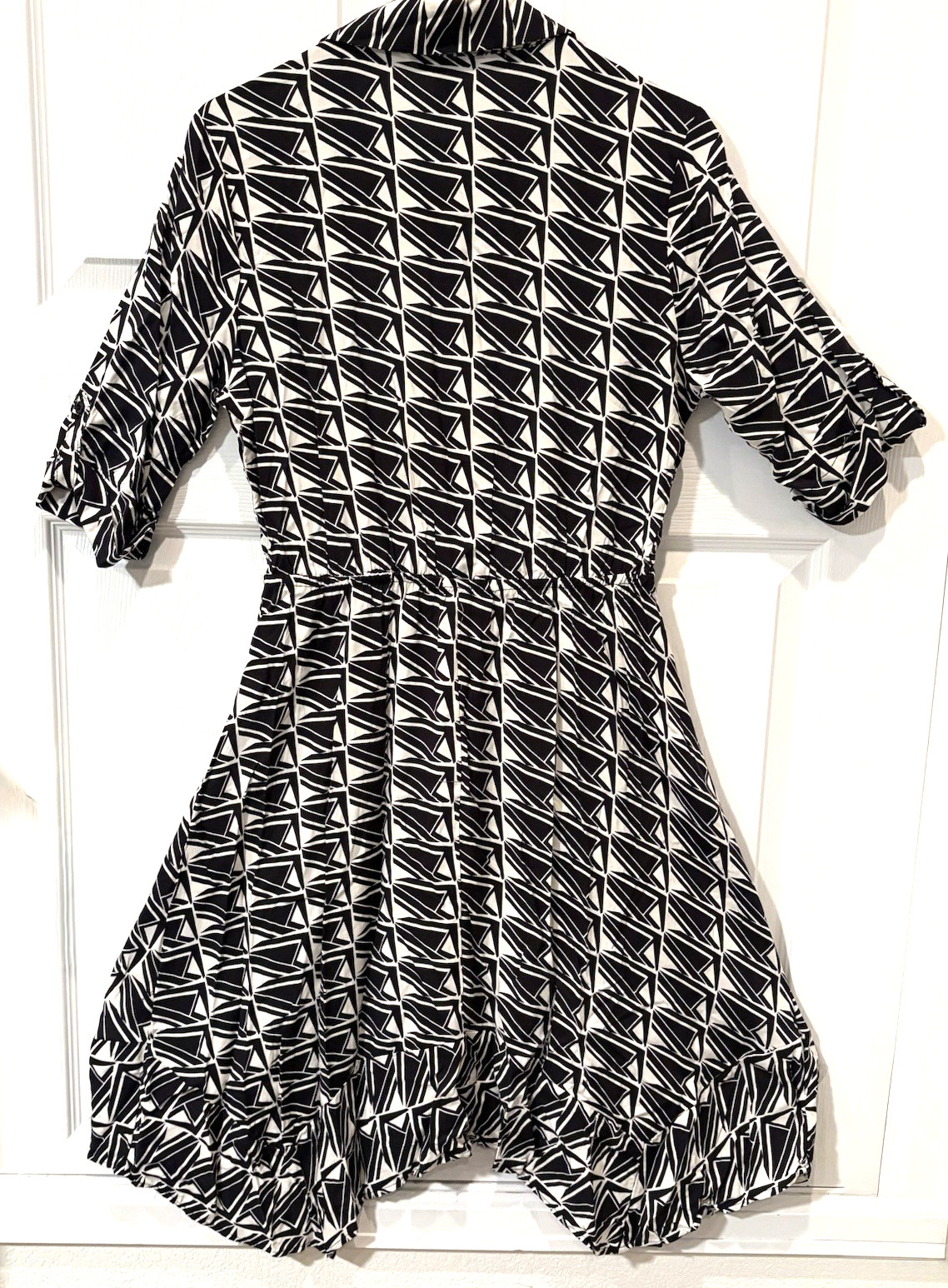 Millenium Black White Geometric Button Front Dress Size M Asymmetrical Hem EUC!!