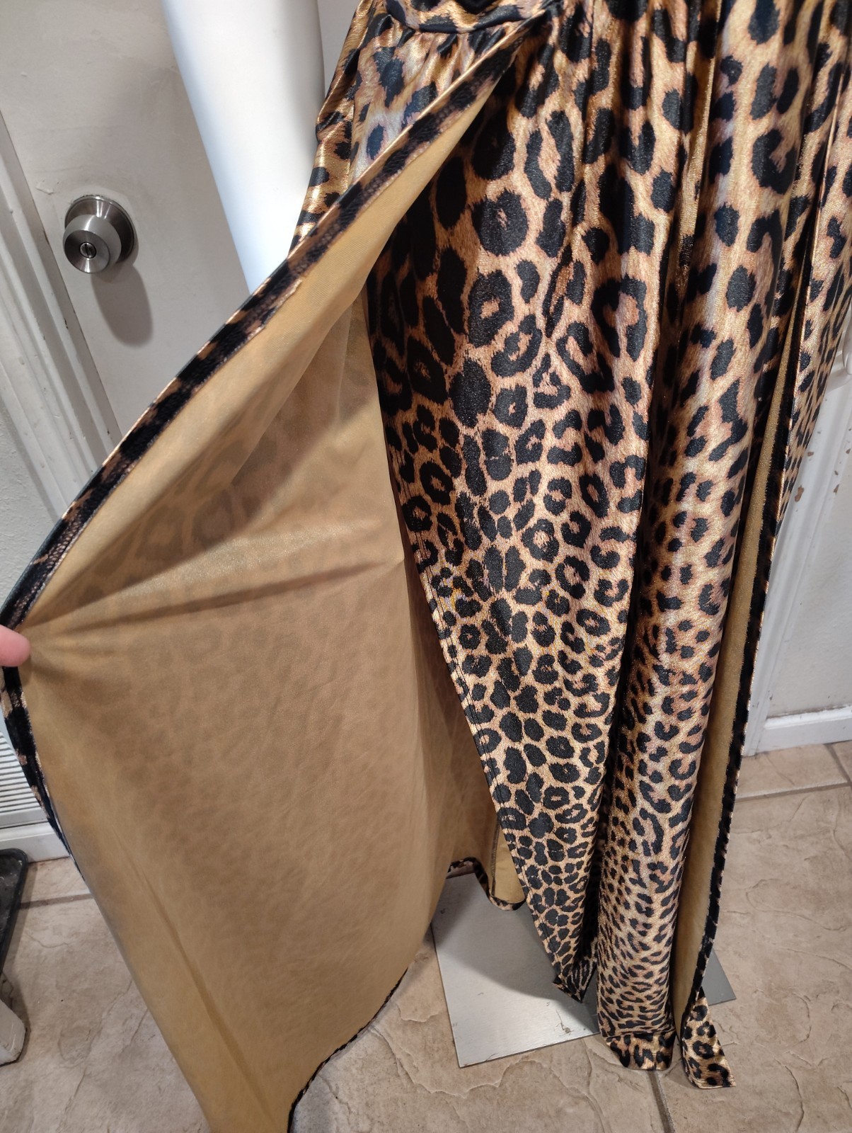 Fashion Nova NWT Can’t Tame Her Leopard Print Slit Maxi Dress 1X Glamour
