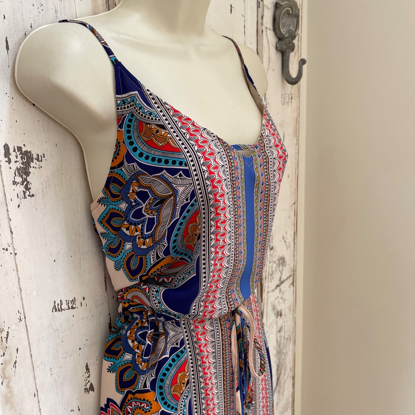 Lucy & Laurel Size 6 Woman’s Blue Orange Red Green White Paisley Sundress Dress