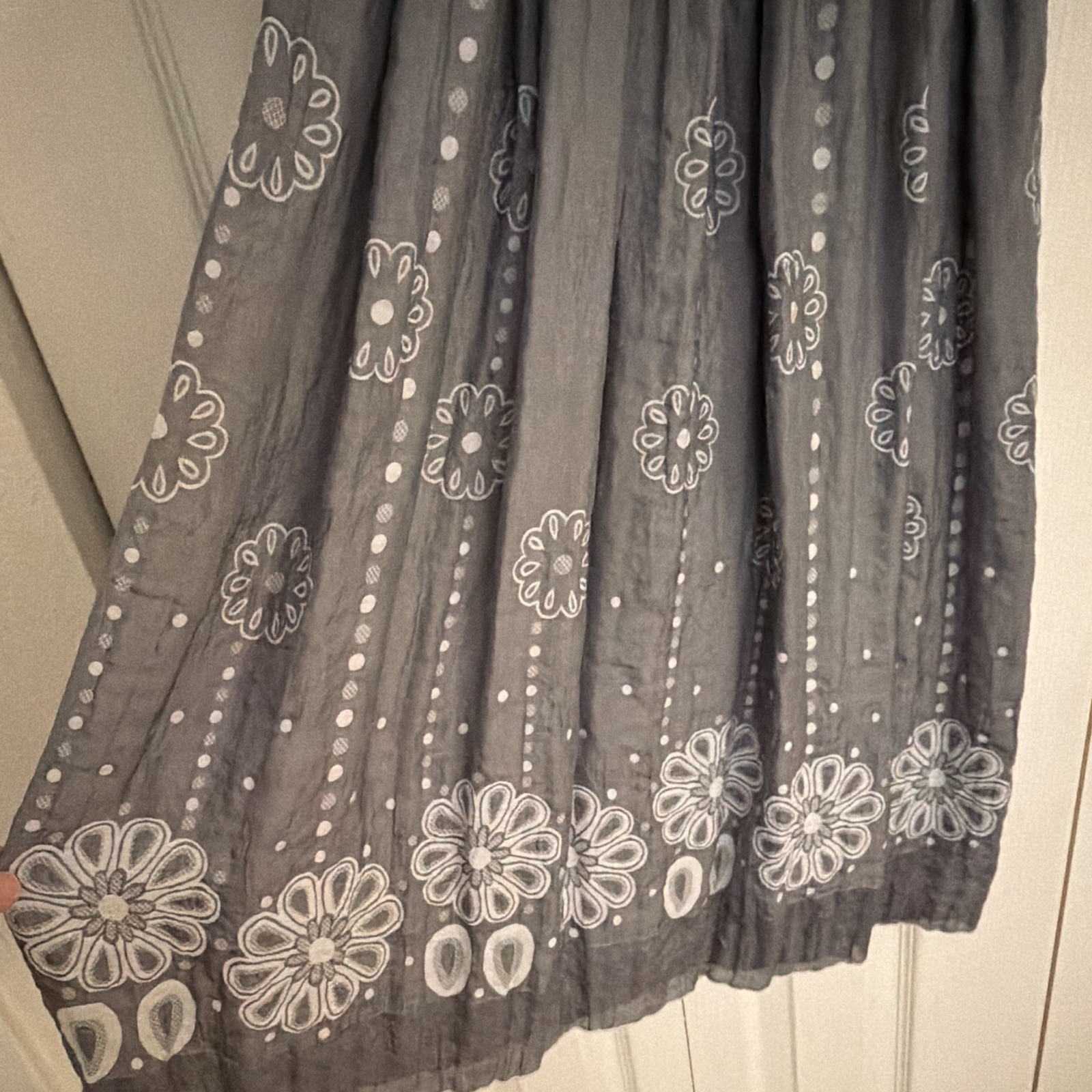 Max Studio One Size Gray/White Floral Smocked Square Neck Midi Sundress Straps