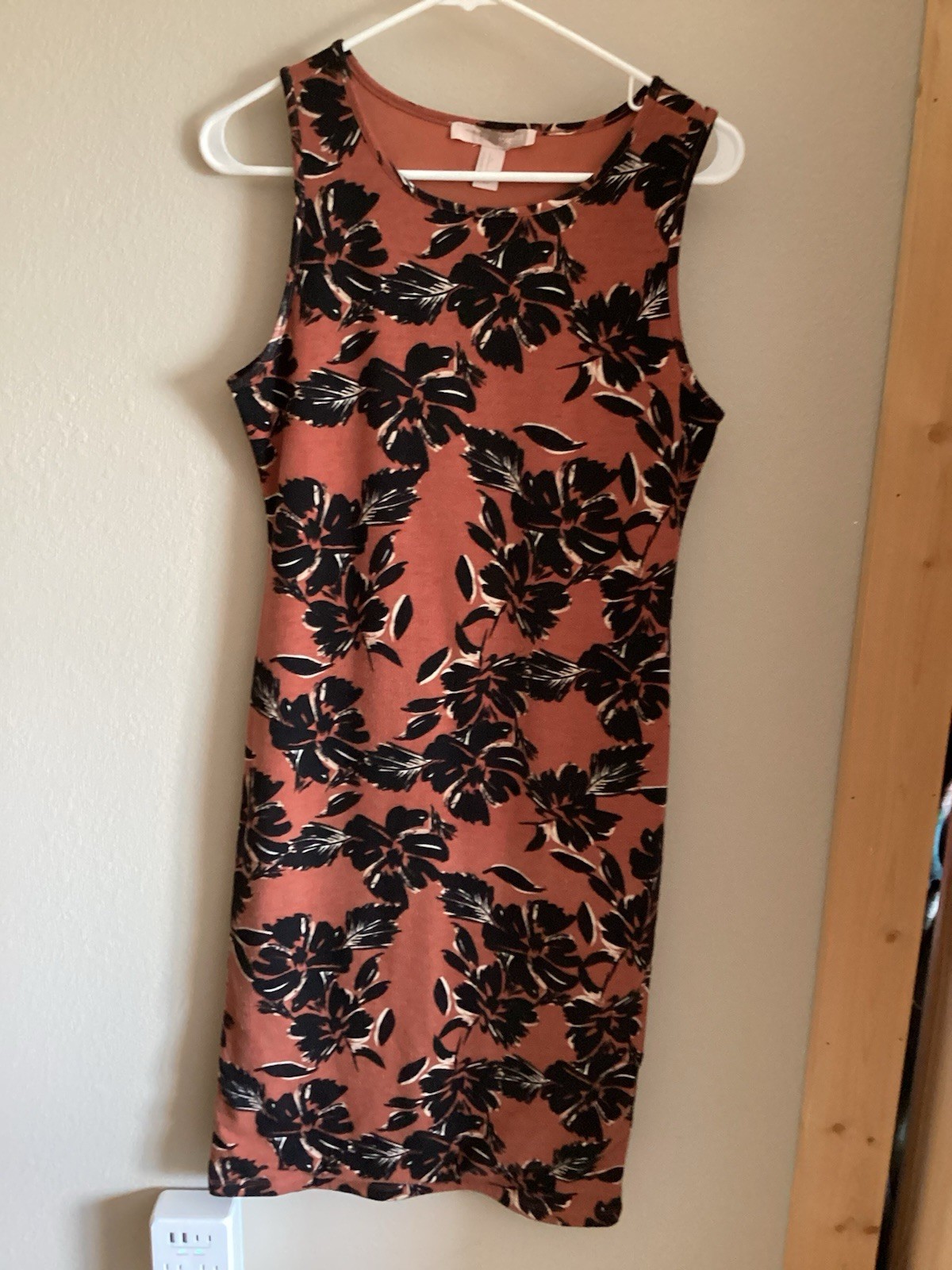 FOREVER 21 Rust Black Floral Sheath Dress Sleeveless Knee Length Size L