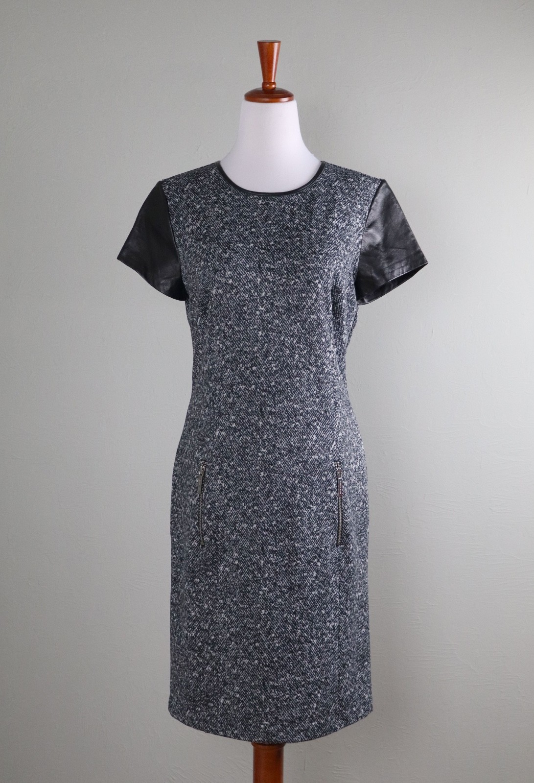 MICHAEL MICHAEL KORS NWT $225 Lamb 100% Leather Trim Lined Sheath Dress Size 4