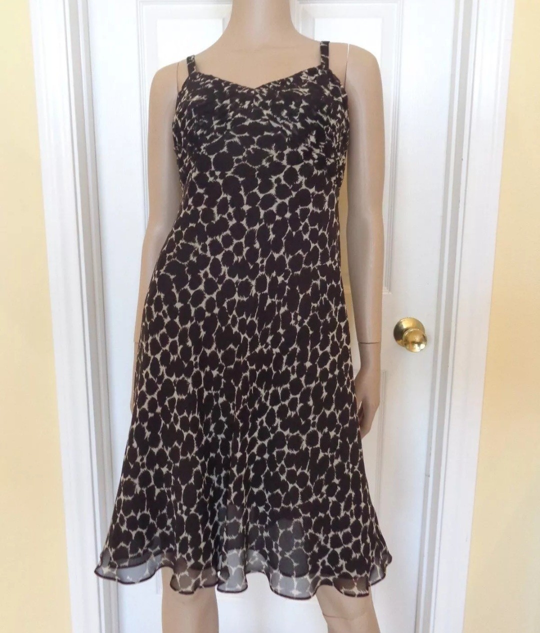 ANN TAYLOR 100% Silk sleeveless animal print Mindi dress size 4