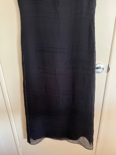 Dana Buchman Sz 4 Black 100% Silk Sheer Lined Short Sleeve Long Maxi Dress