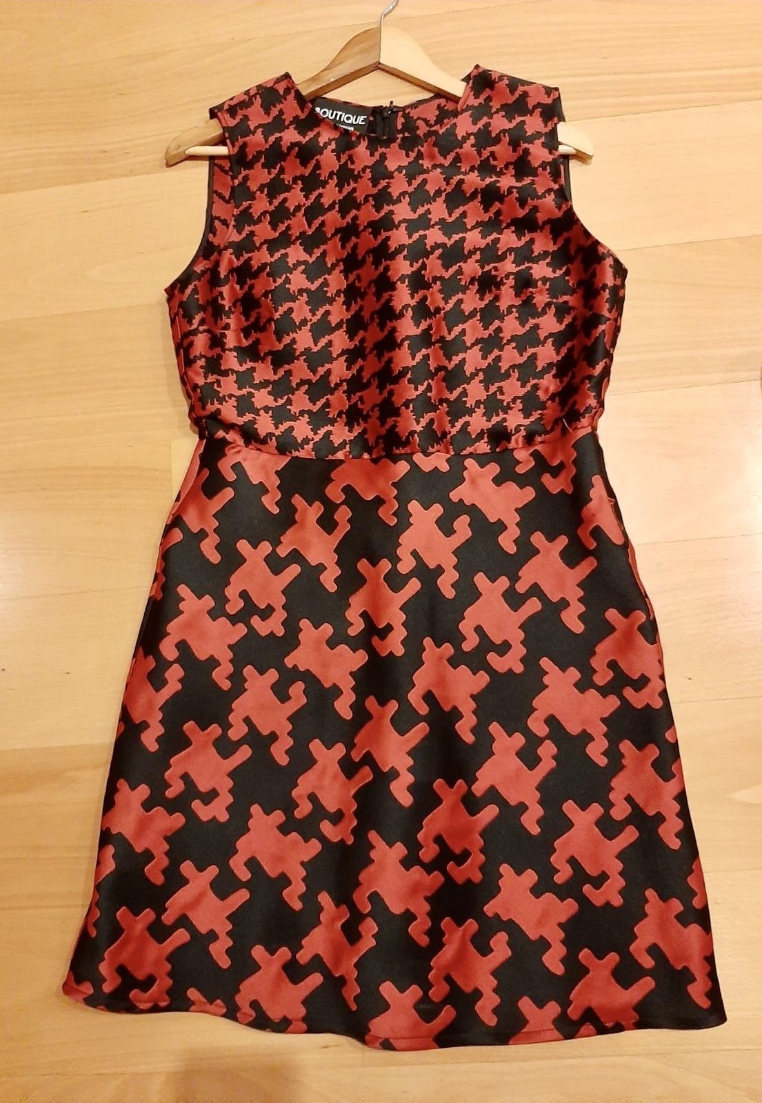 Dress Women’s Black EUC Houndstooth pattern