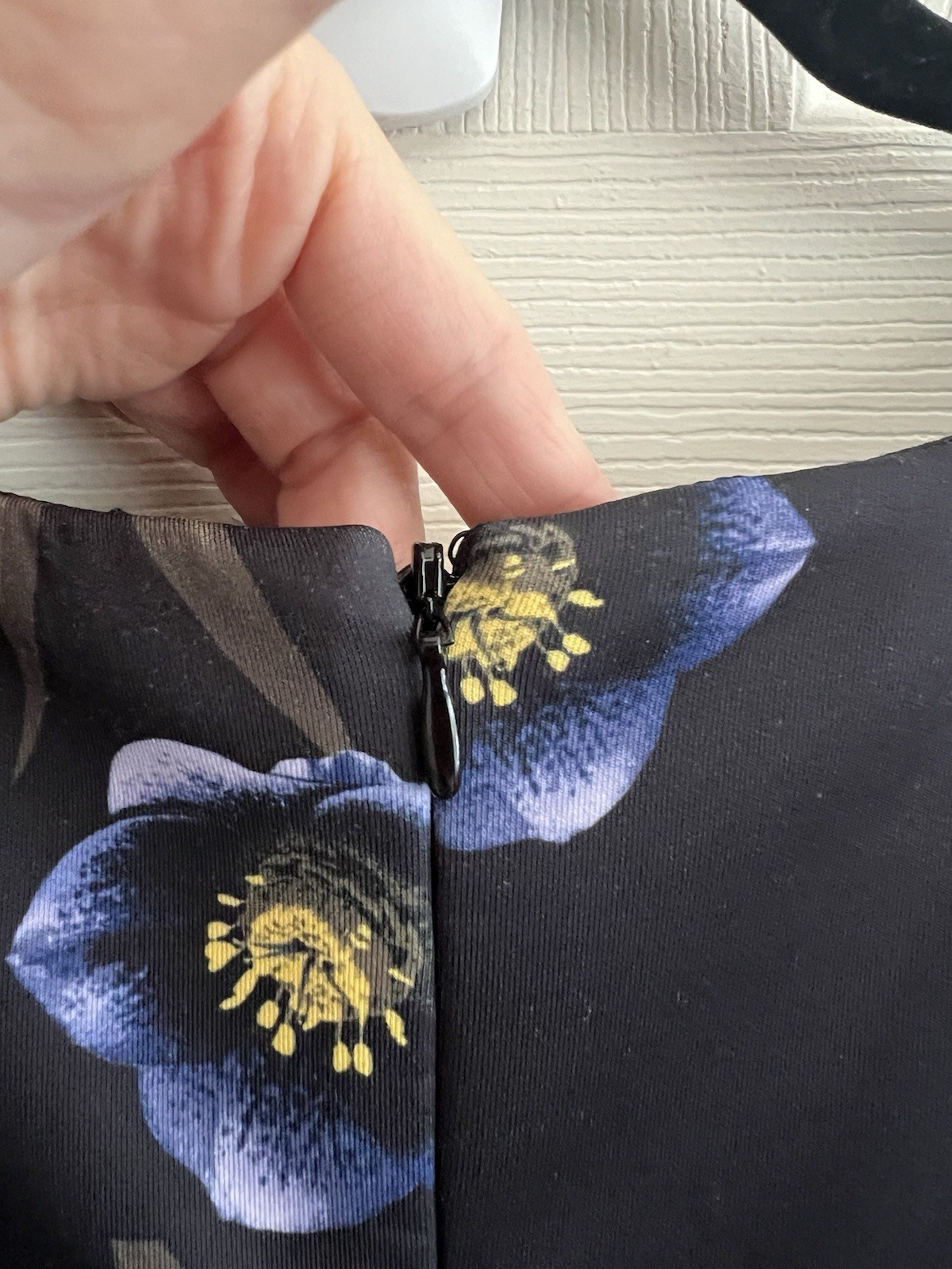 ALEX MARIE Black Floral Neoprene Scuba Puff Sleeve Stretch Sheath Dress Sz 10