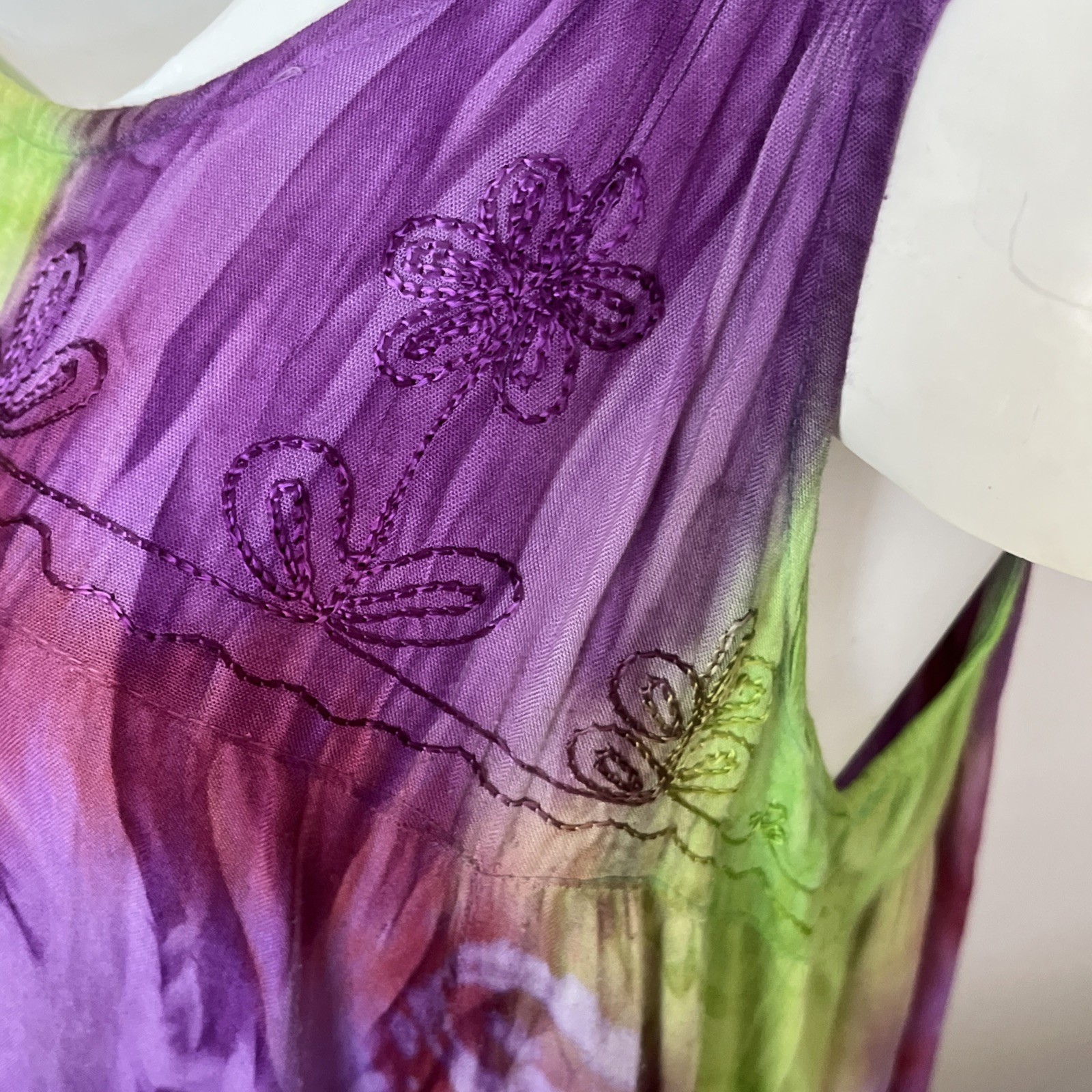 Sakkas Sleeveless Boho Sundress Tie-Dye Purple Embroidered Green Red Free Size